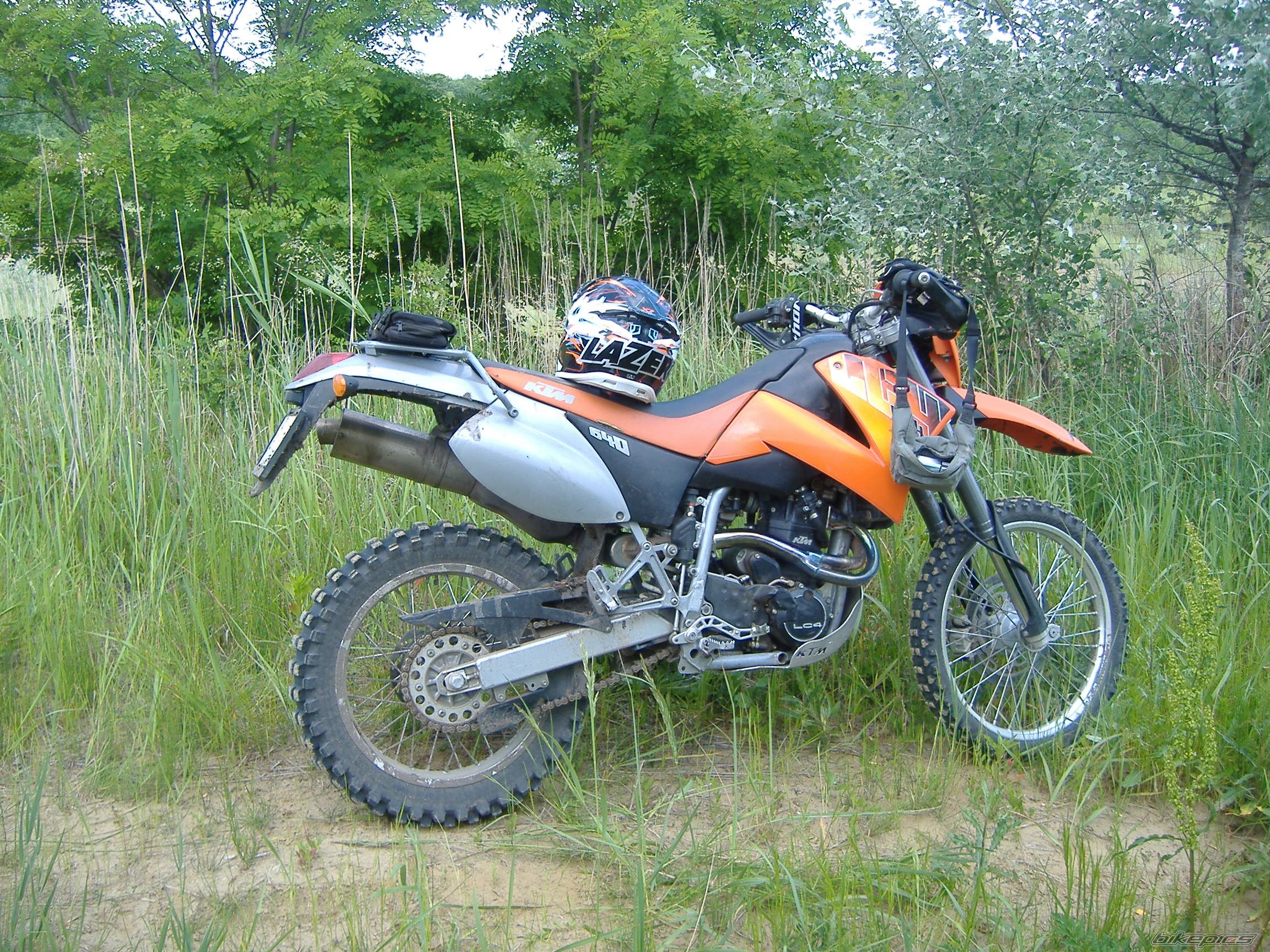 Photo 2411798