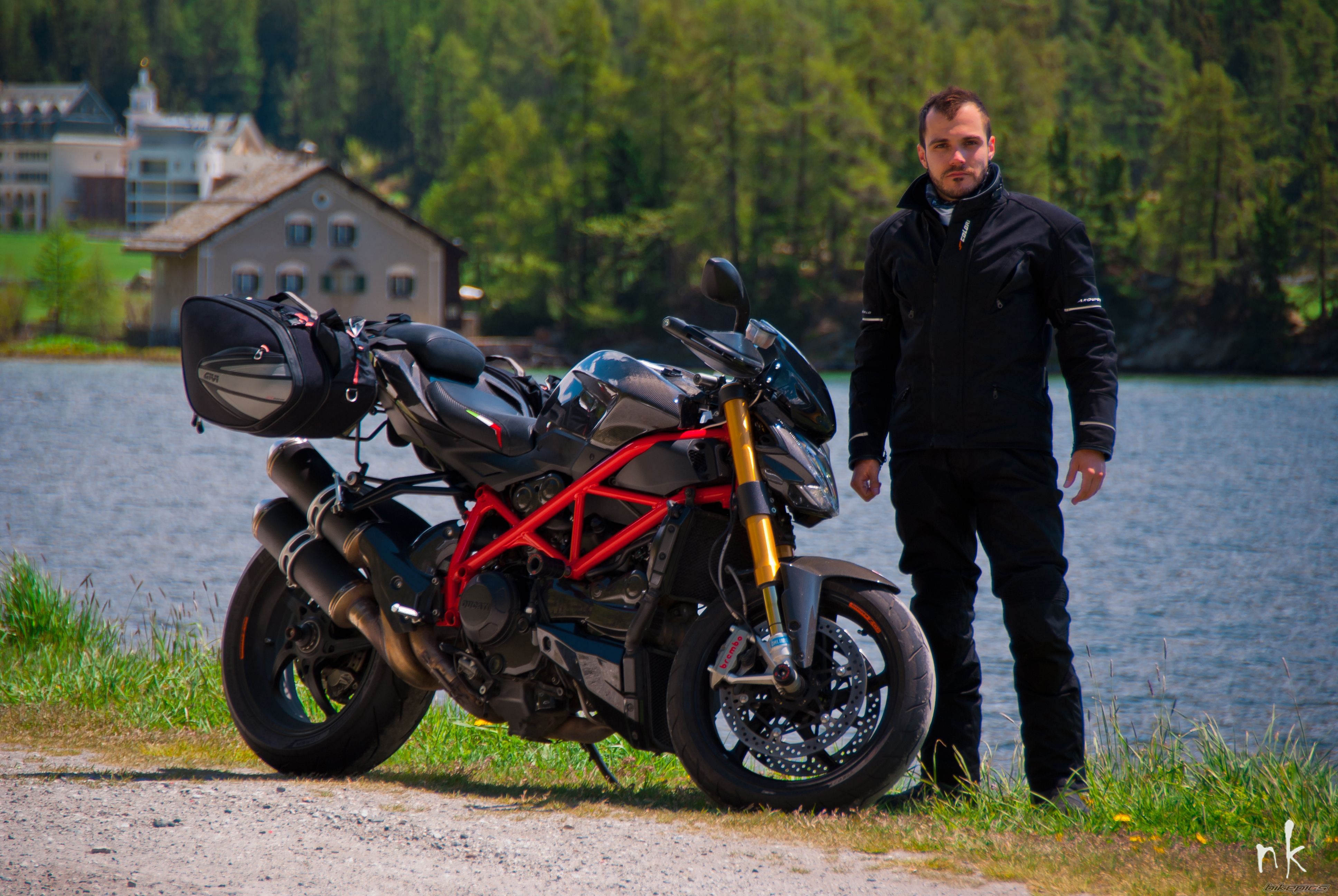 Bike Photo 2411836