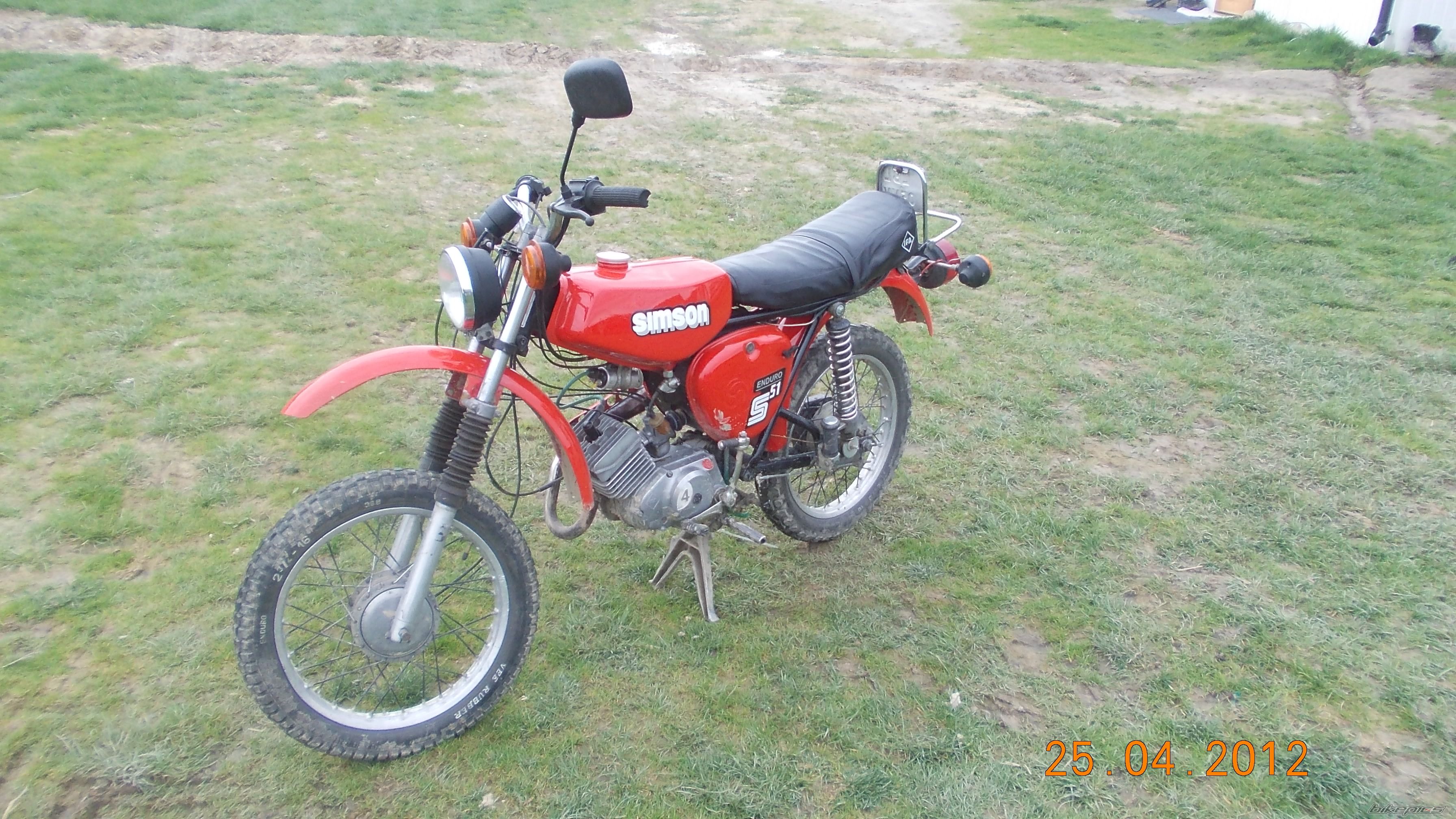 Photo 2411875