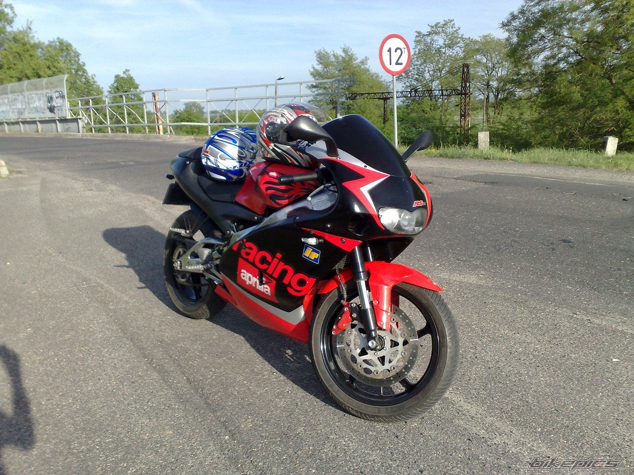 Photo 2412172