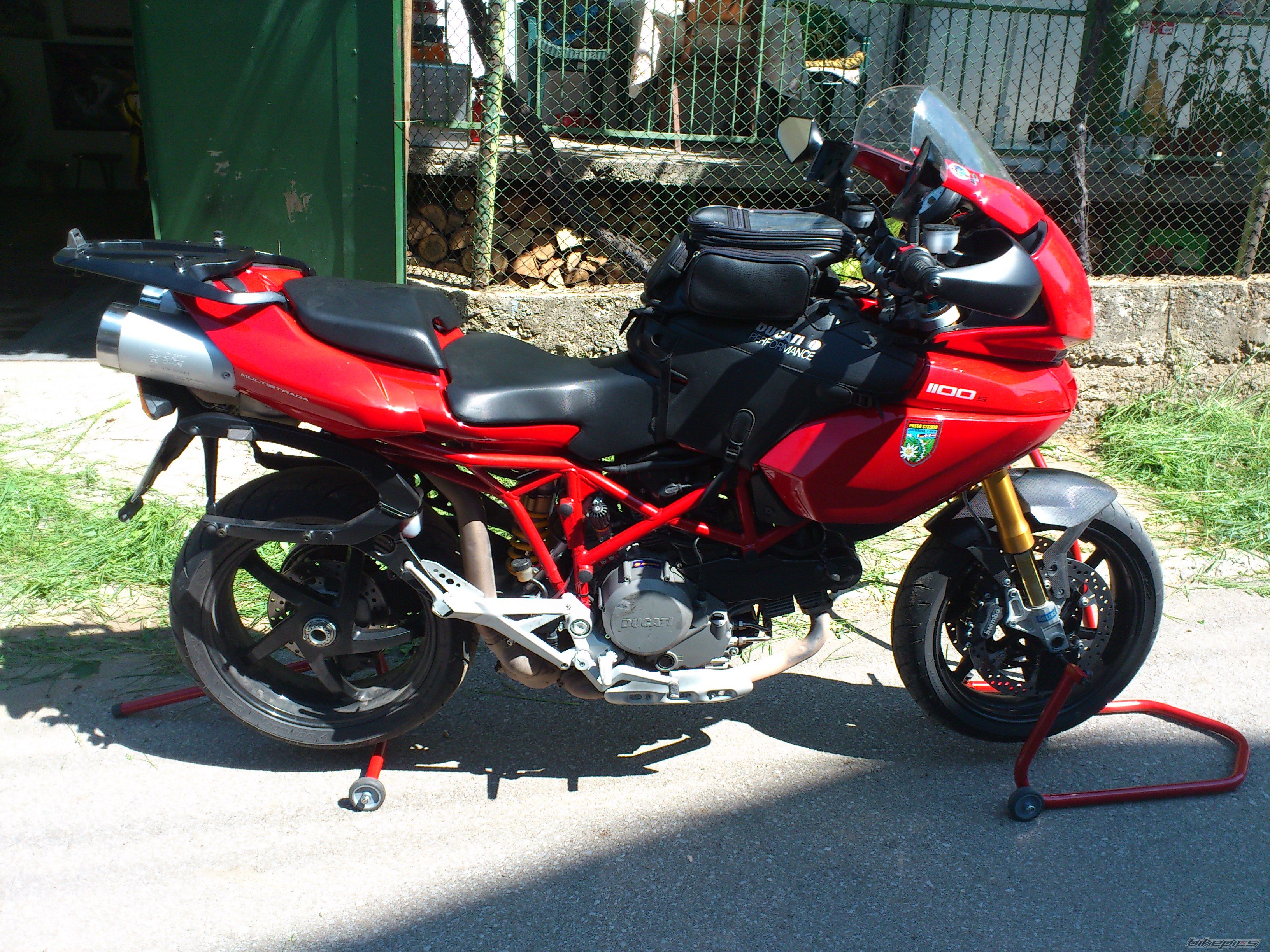 Photo 2412241