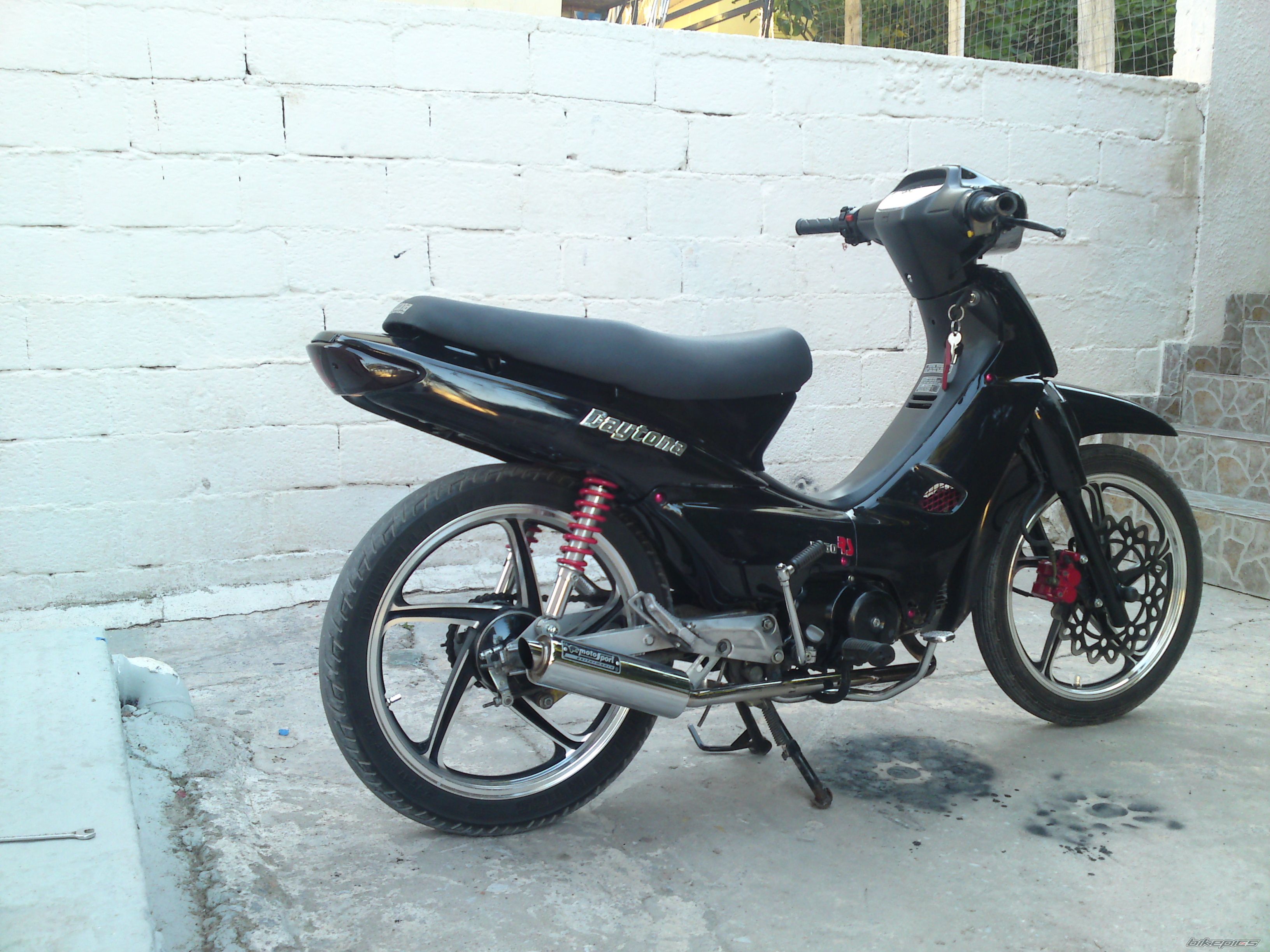 Photo 2412390