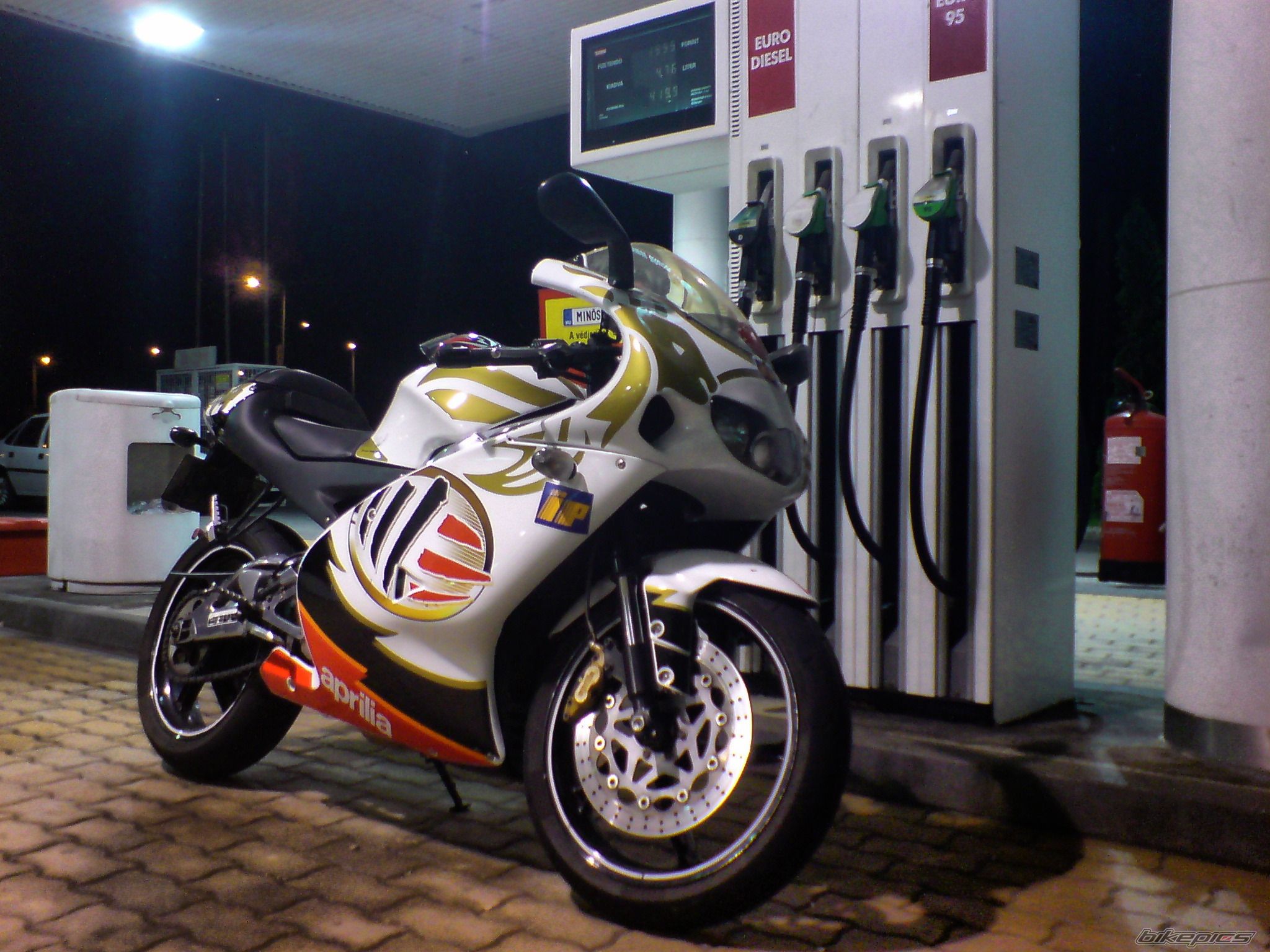 Photo 2412624