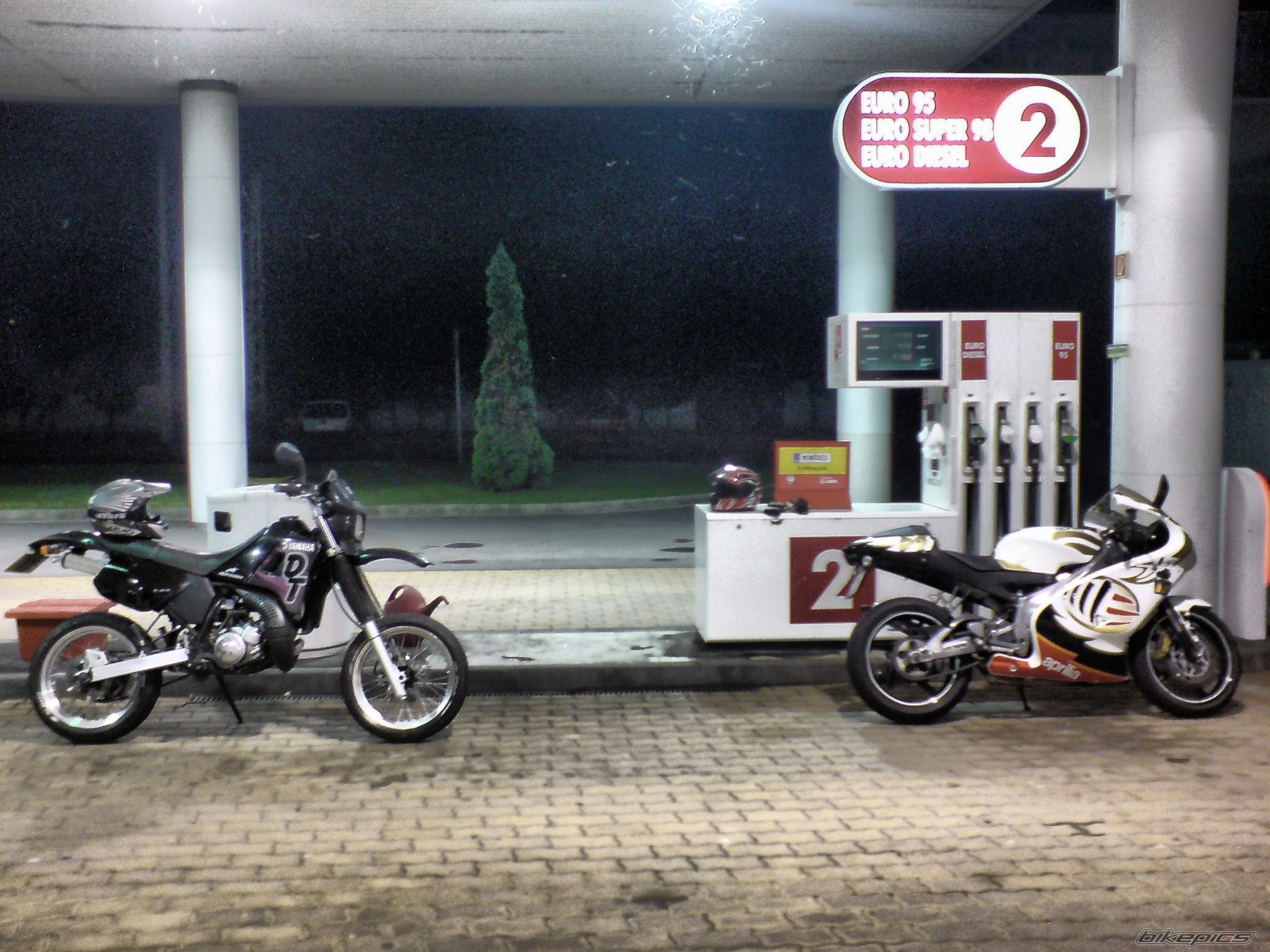 Photo 2412626