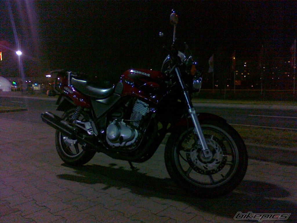 Photo 2412638