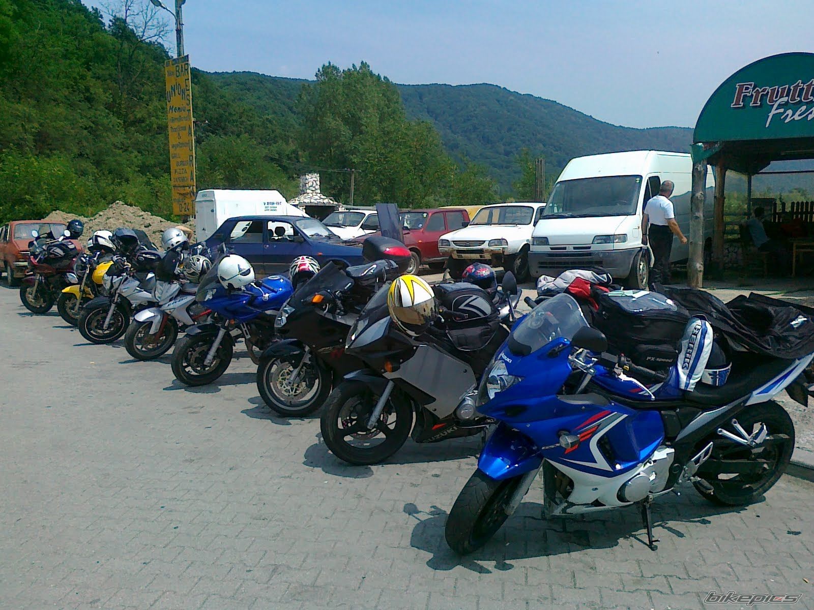 Photo 2412799