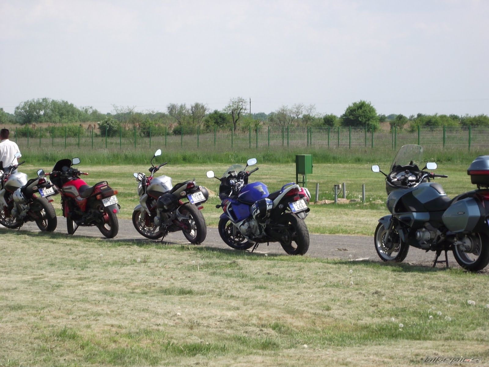 Photo 2412824