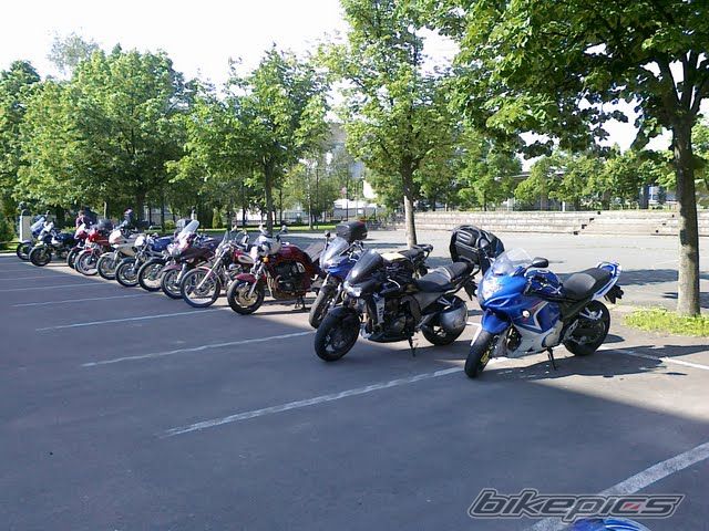 Photo 2412857