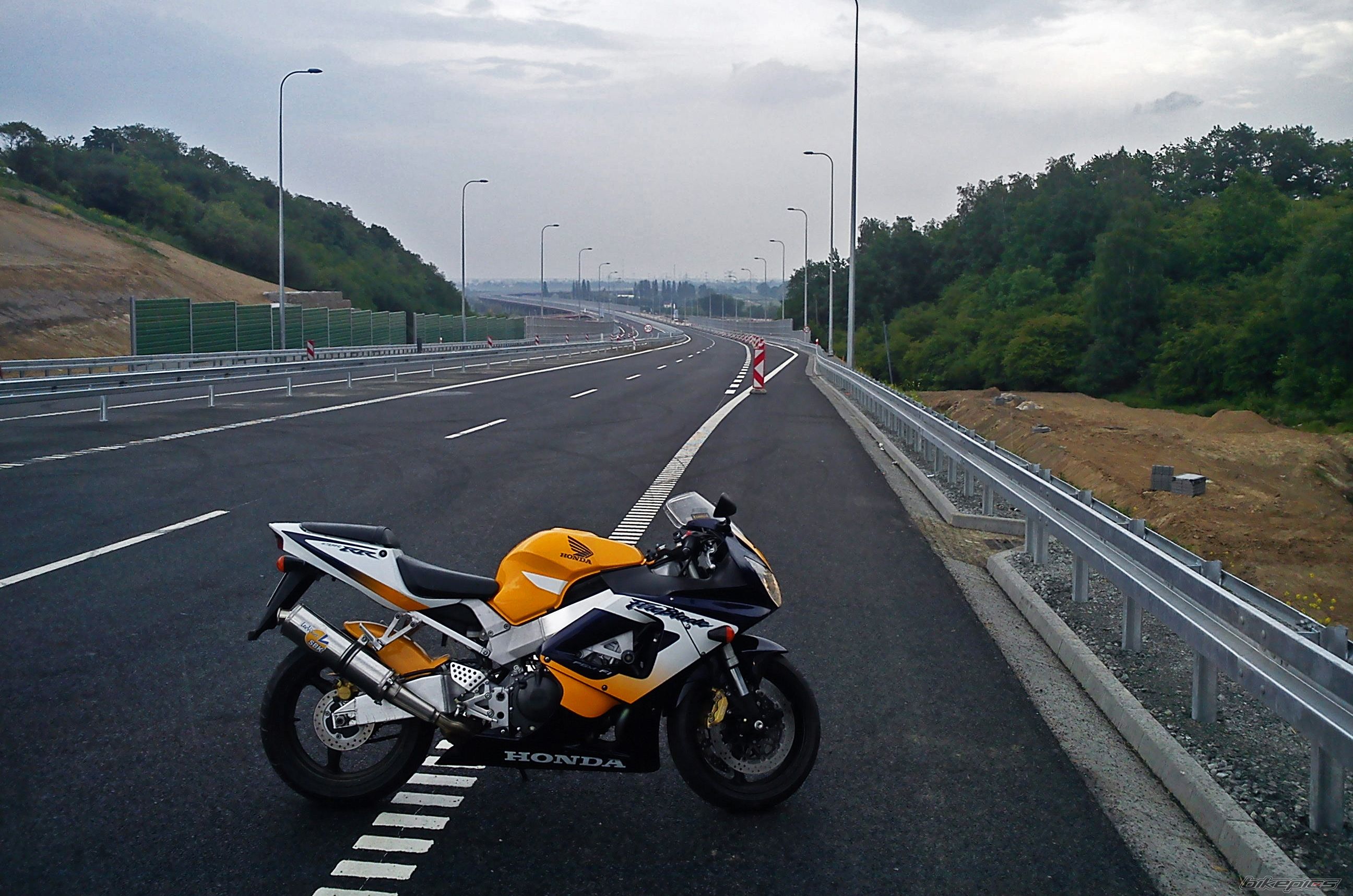 Photo 2412872