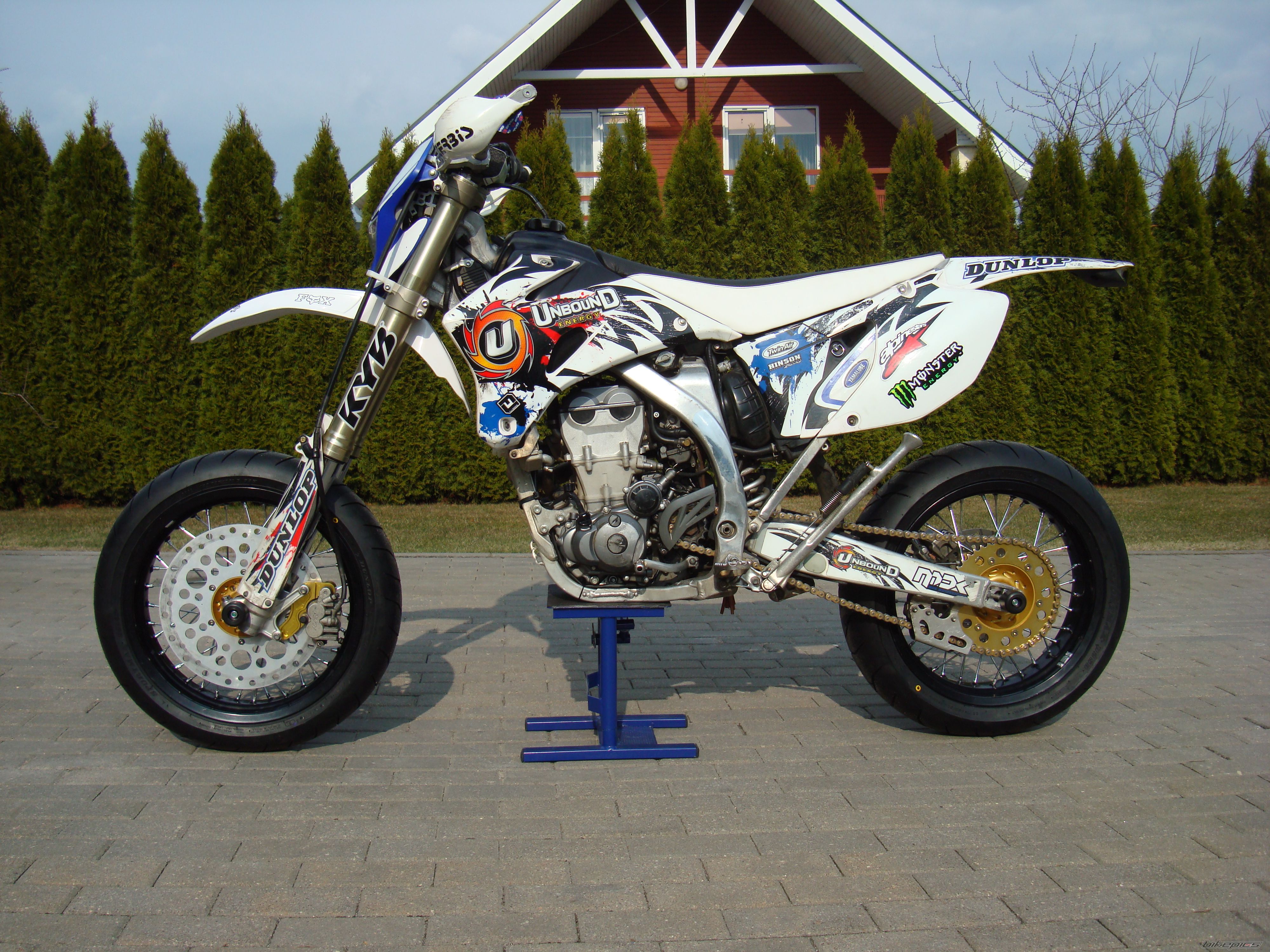 Photo 2412891
