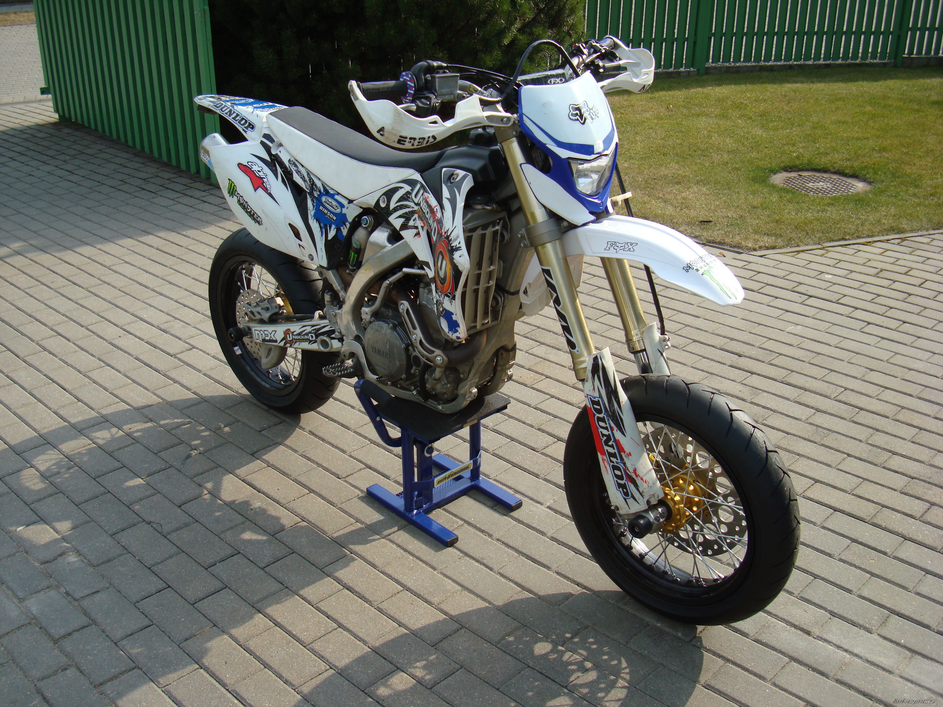 Photo 2412905