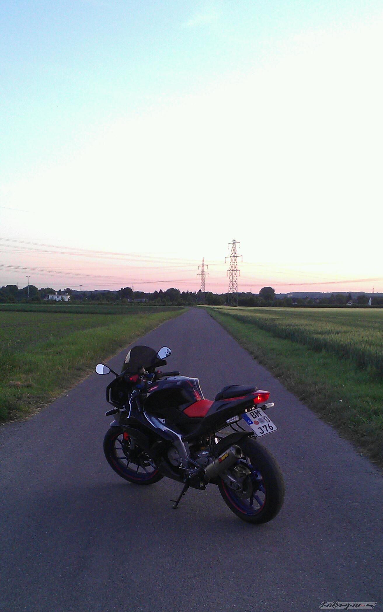 Photo 2412973