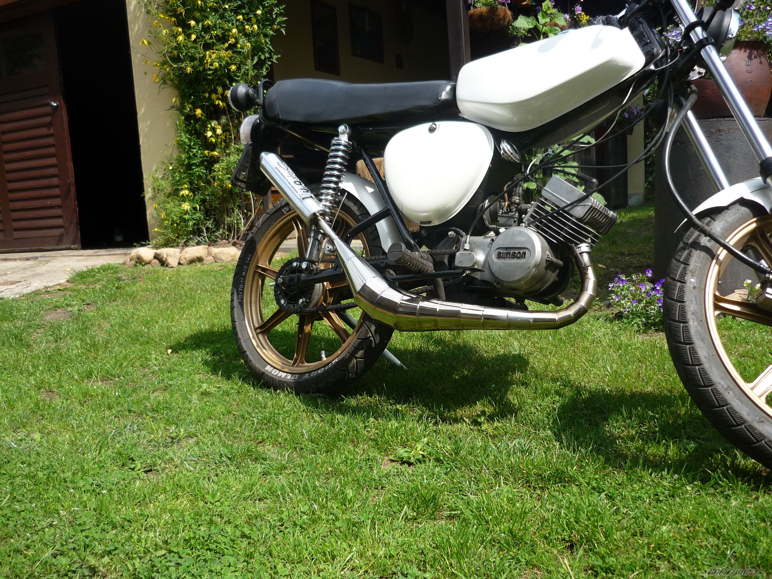 Photo 2413339