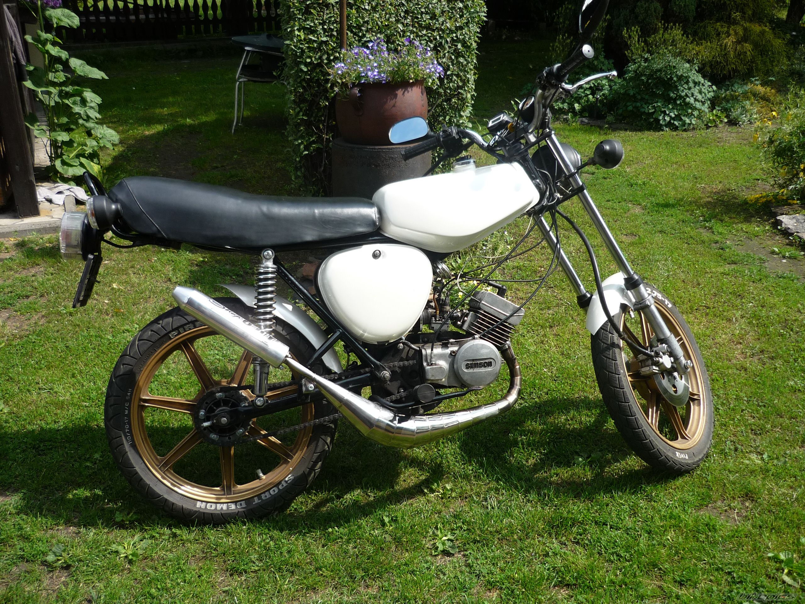 Photo 2413341