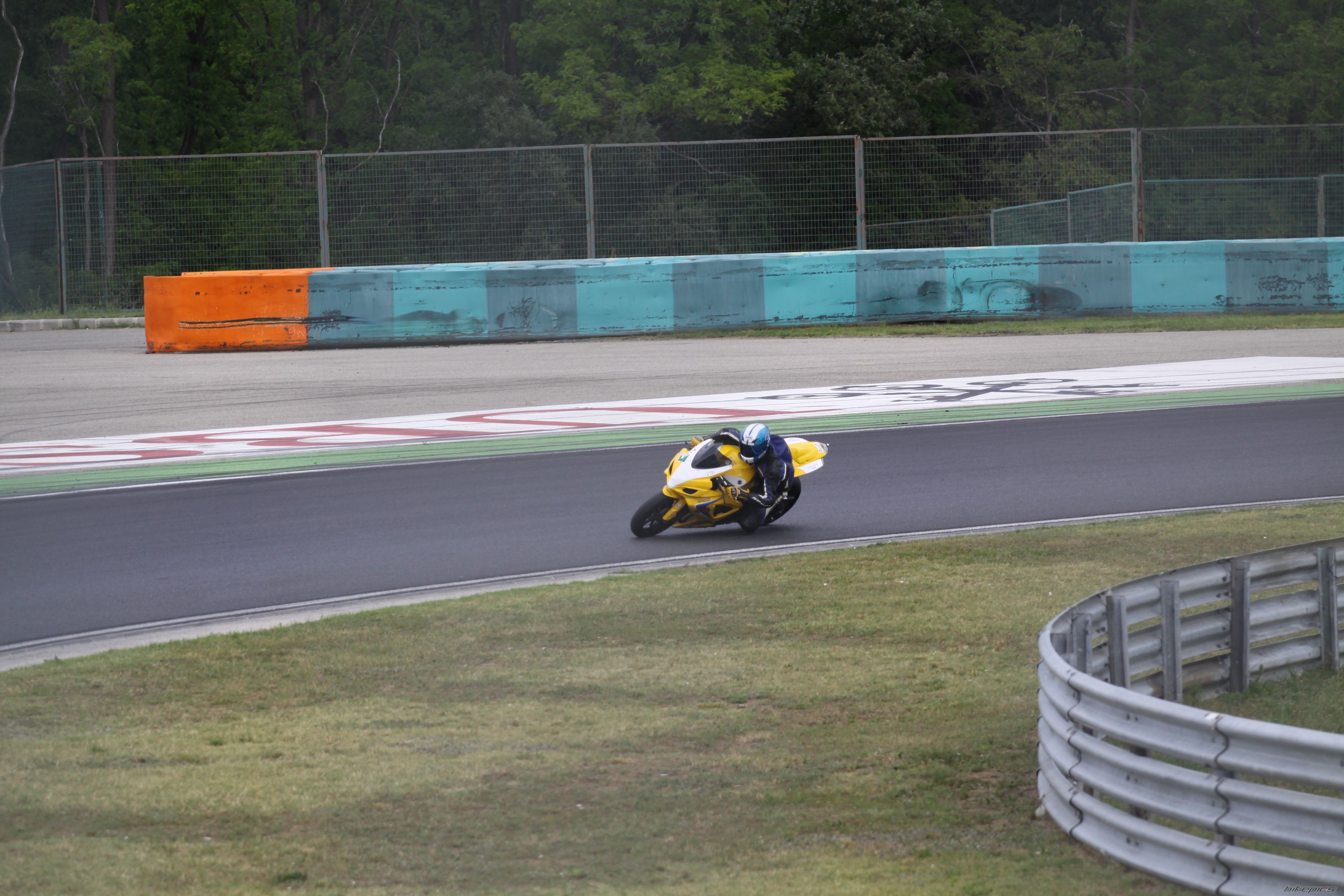 Photo 2413422