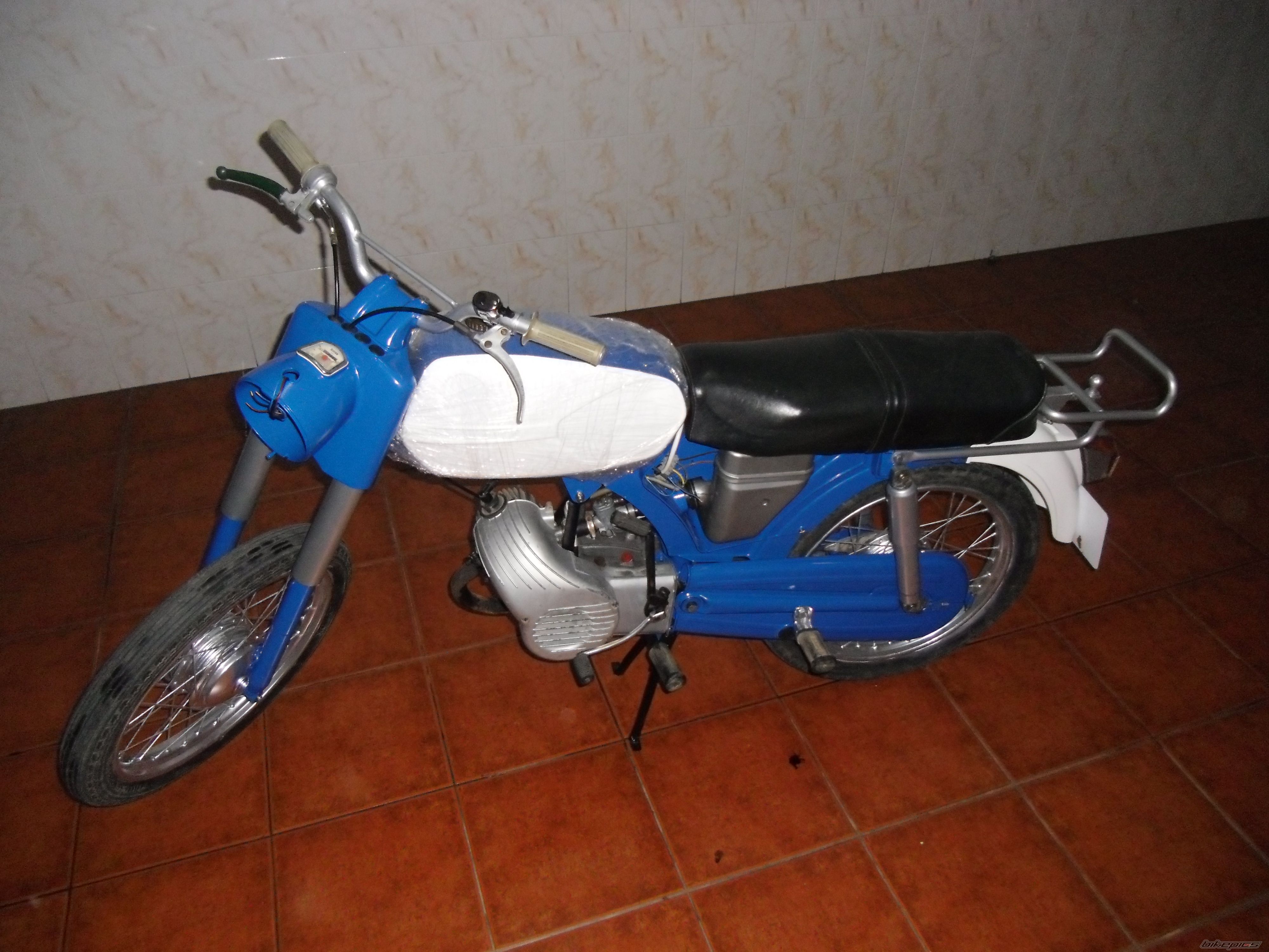 Photo 2413437