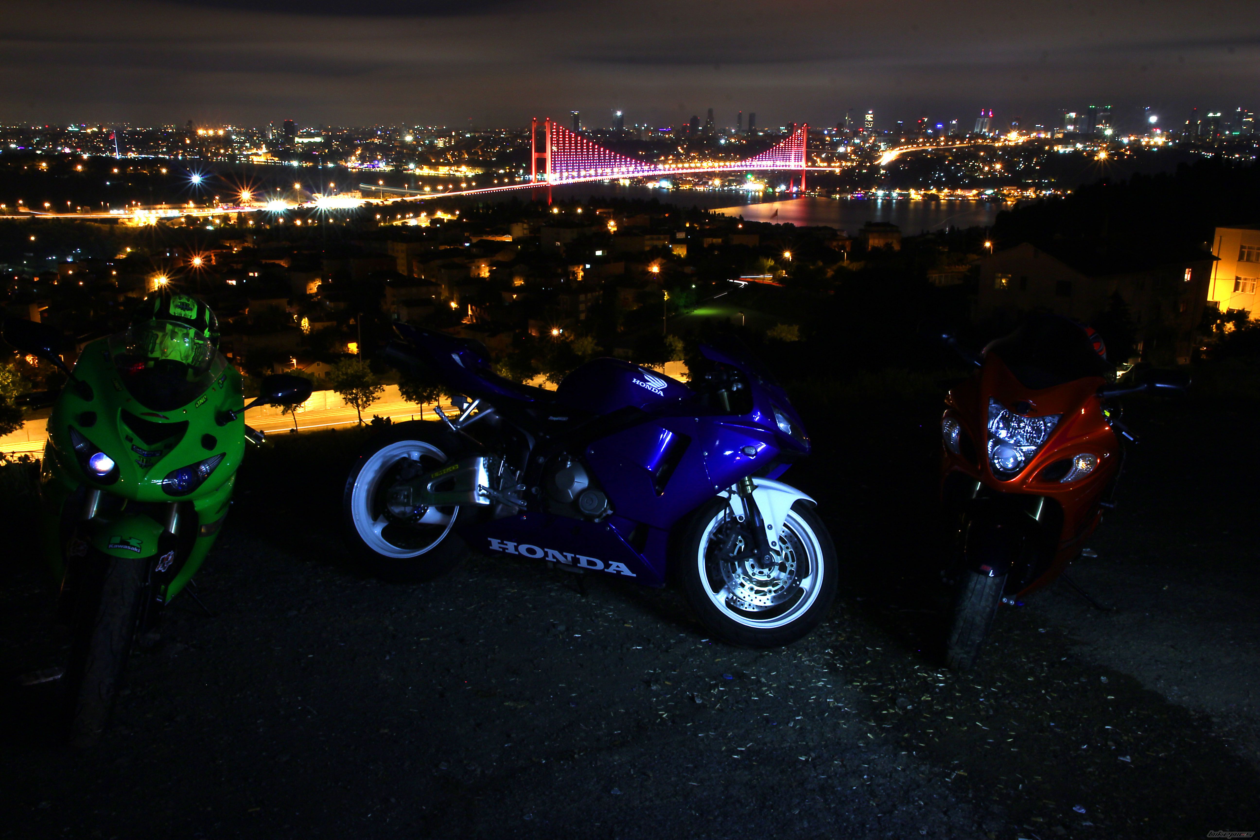 Photo 2413492