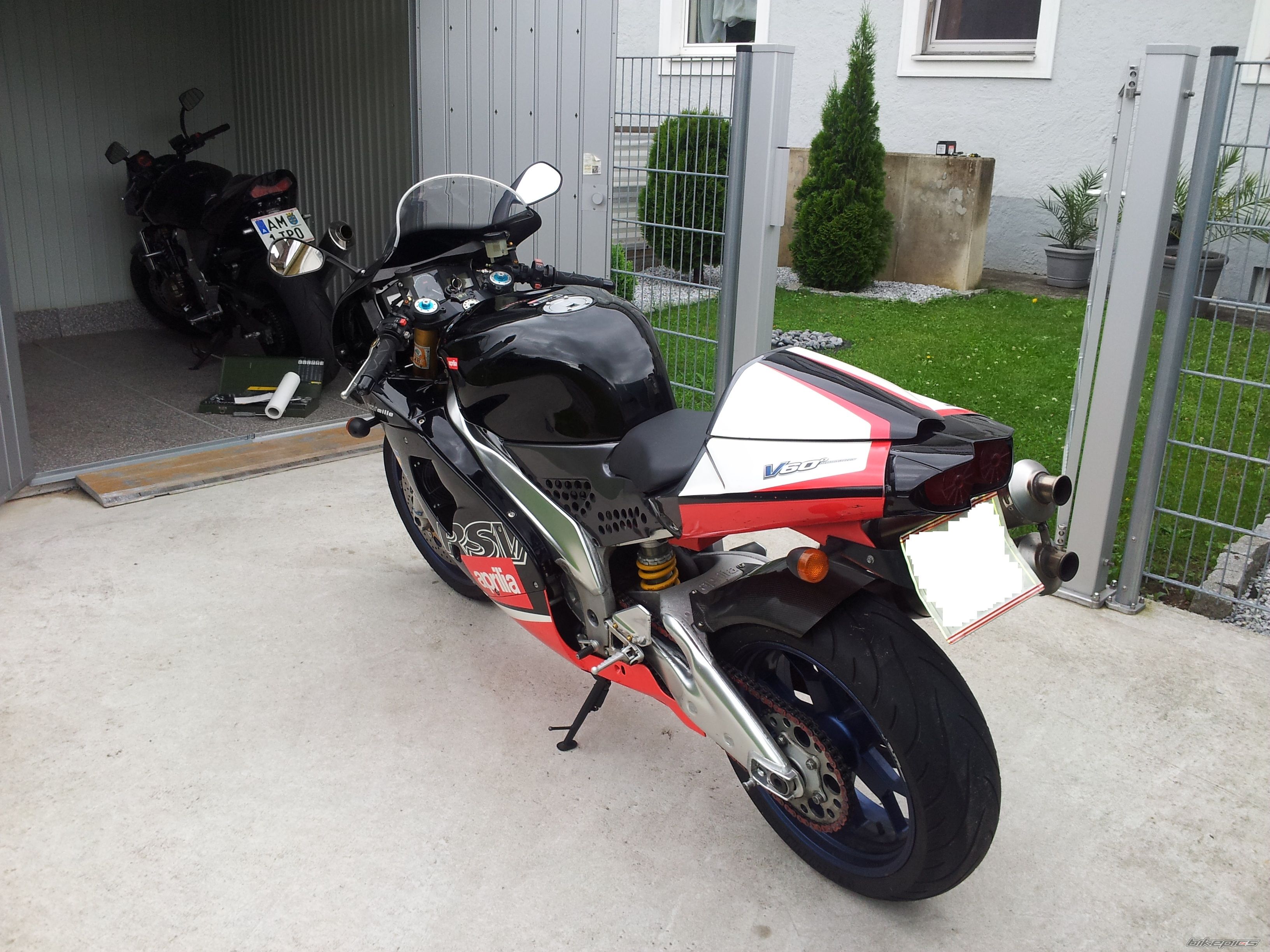 Photo 2413673