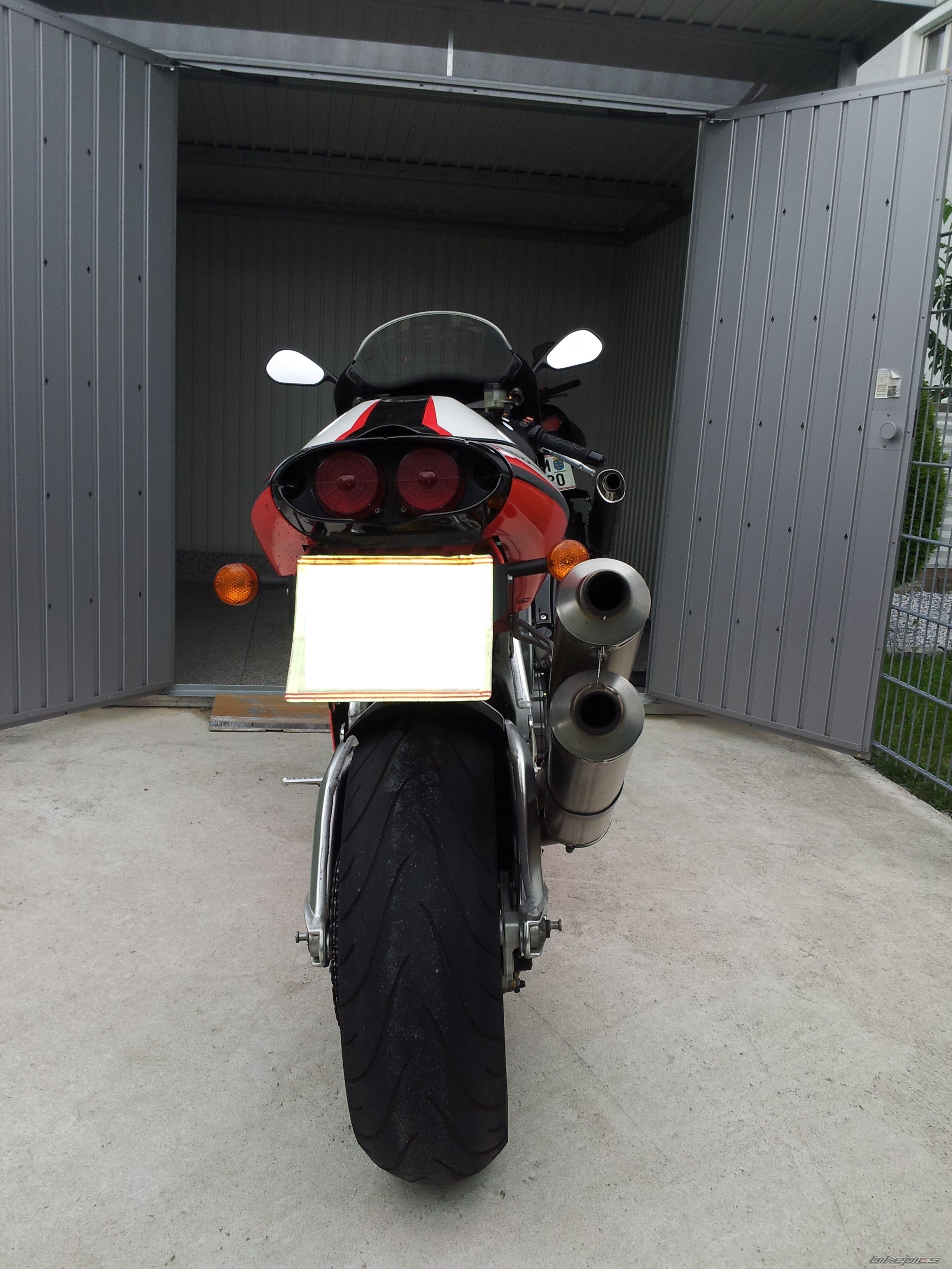 Photo 2413682