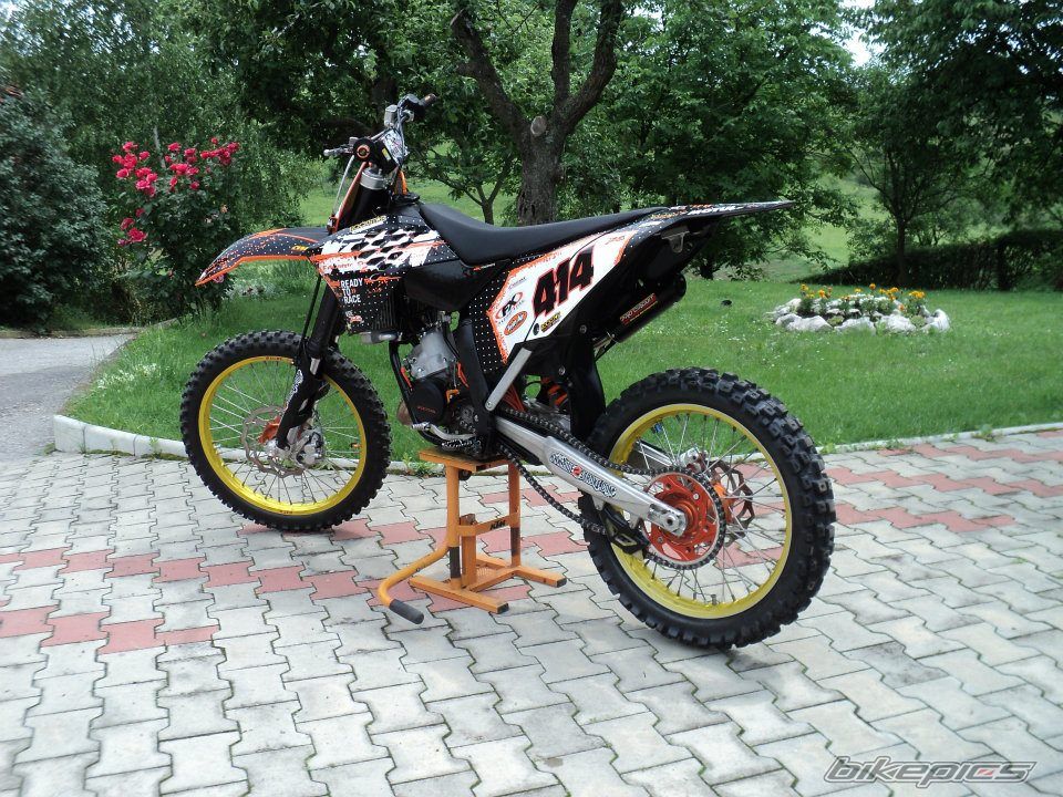 Photo 2413752