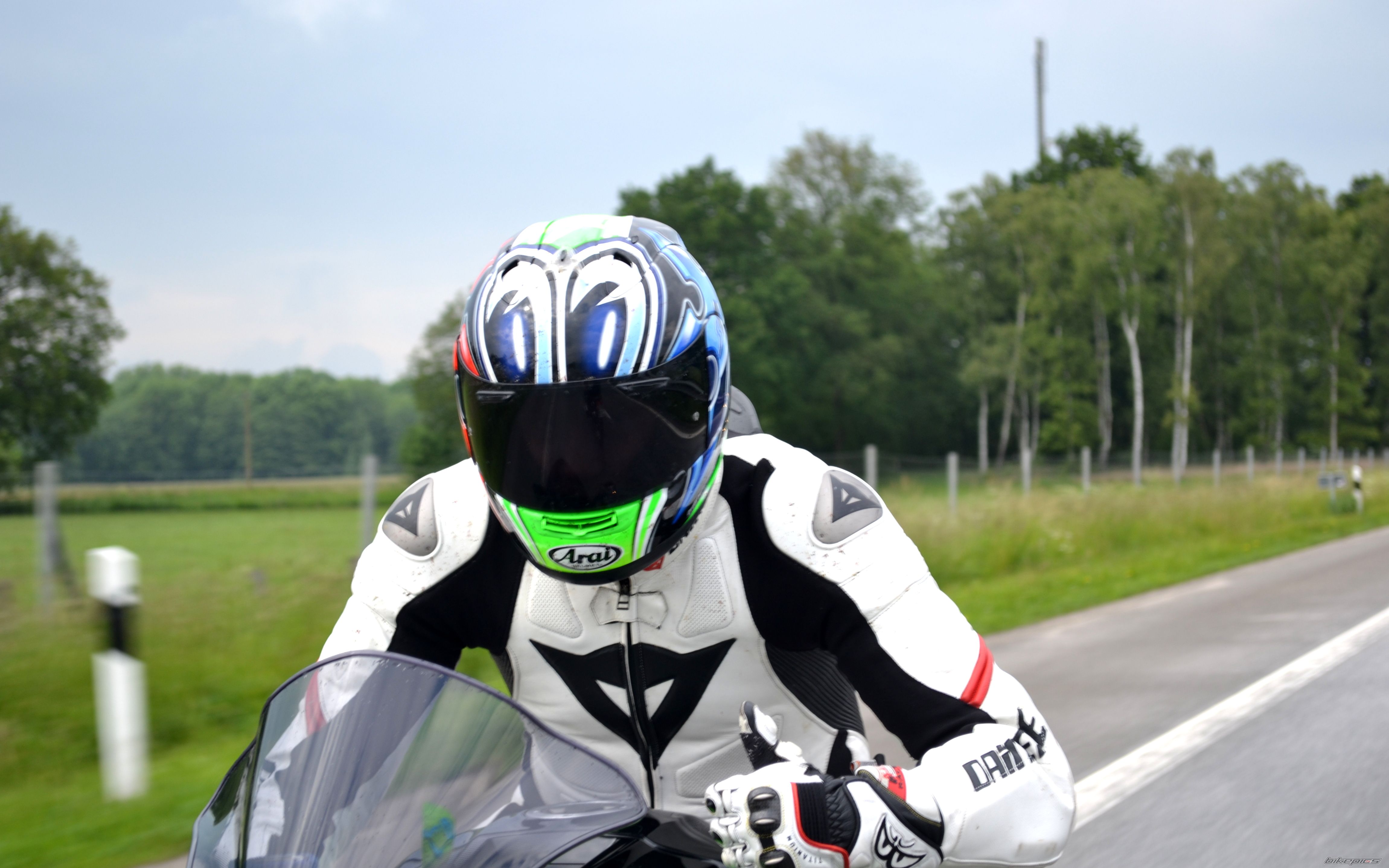 Photo 2413879