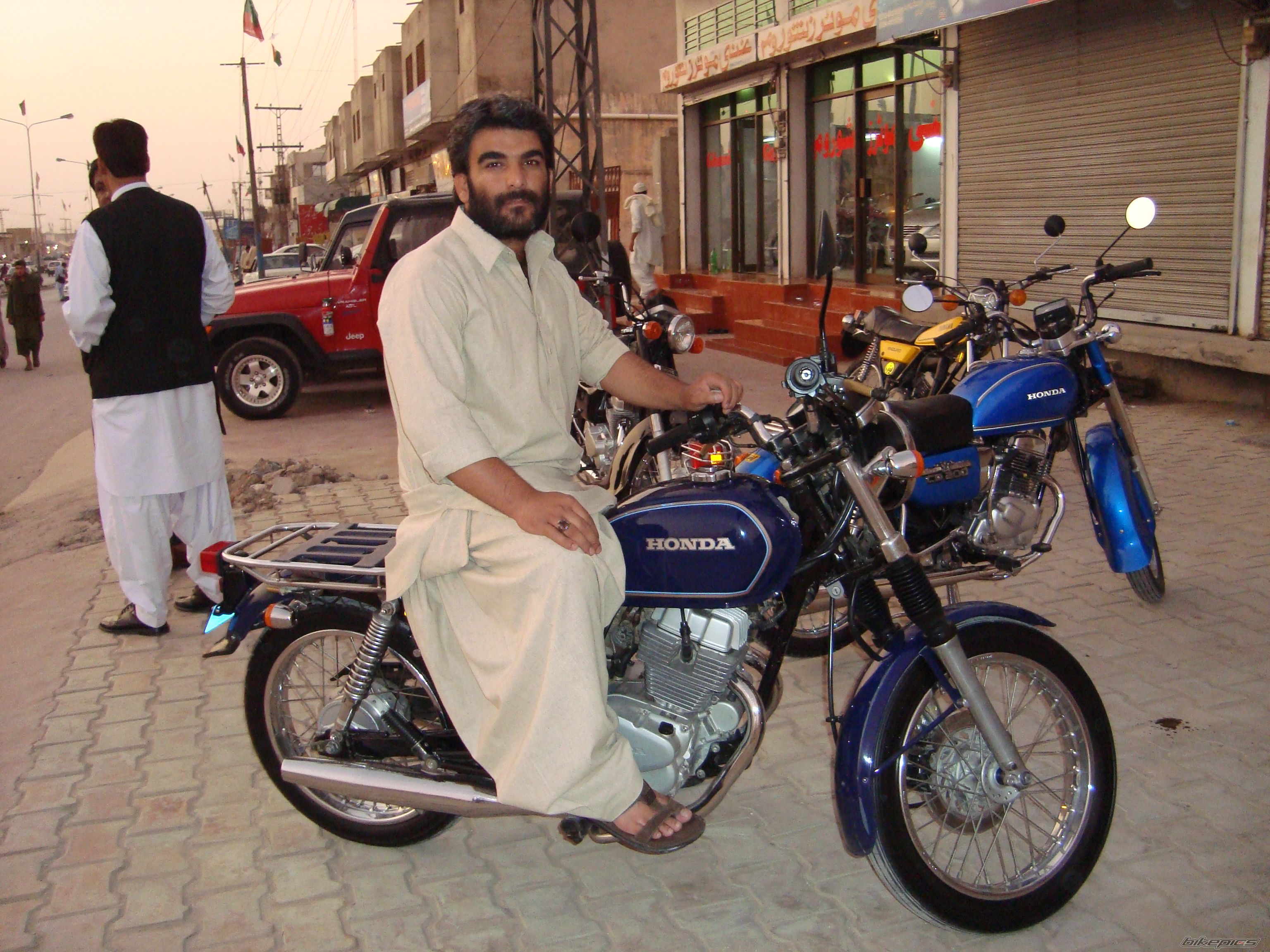 Bike Photo 2413927