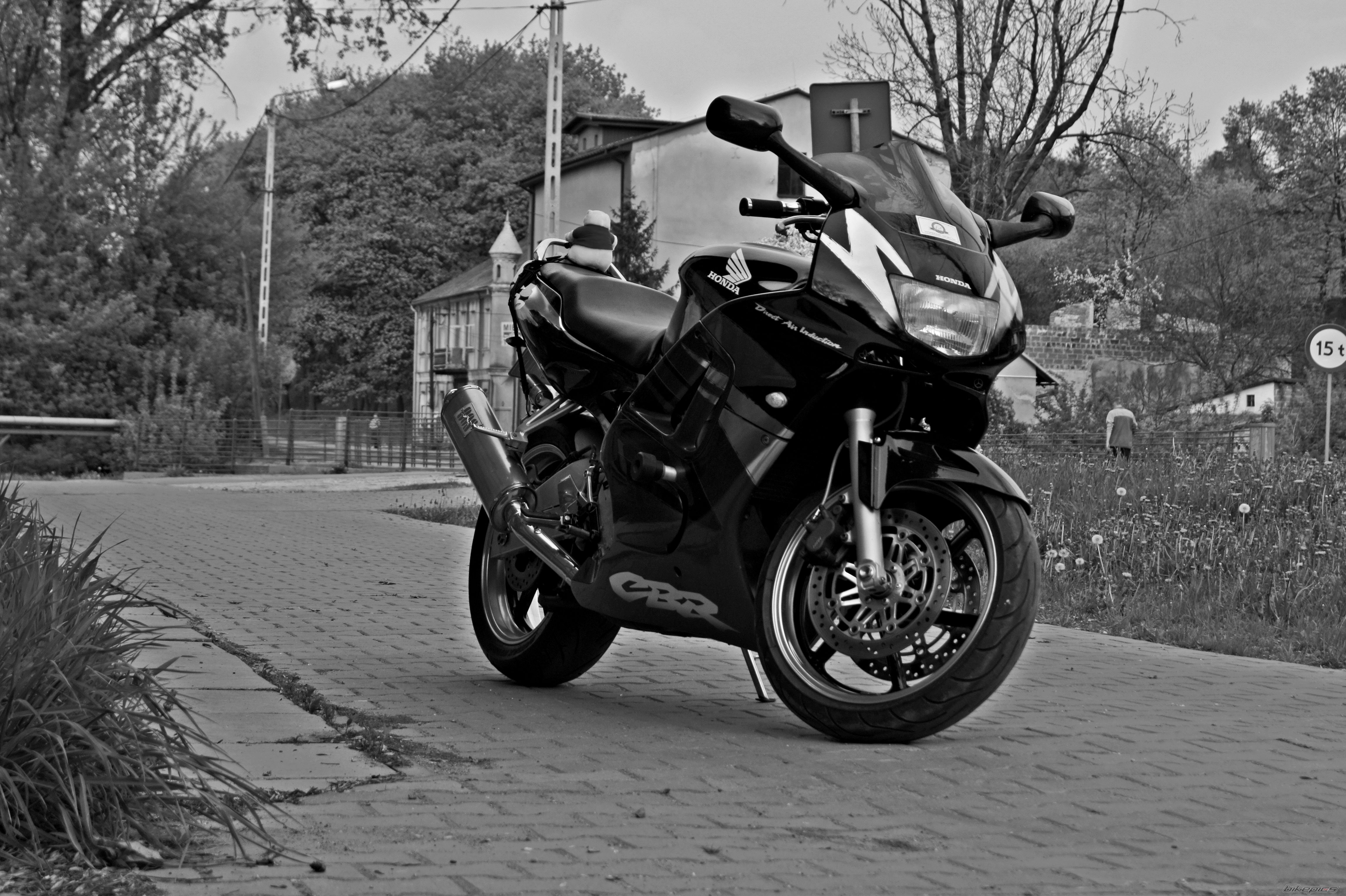 Bike Photo 2414351