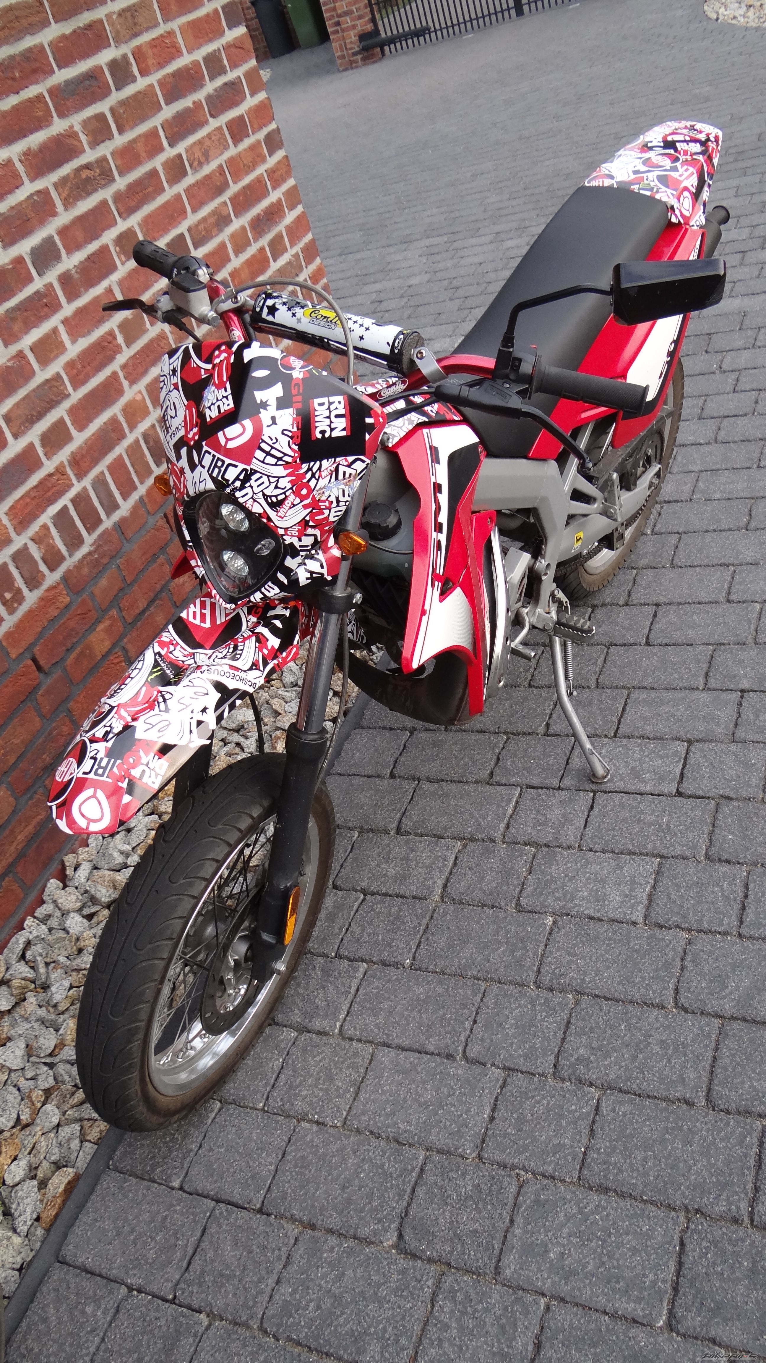 Photo 2414376