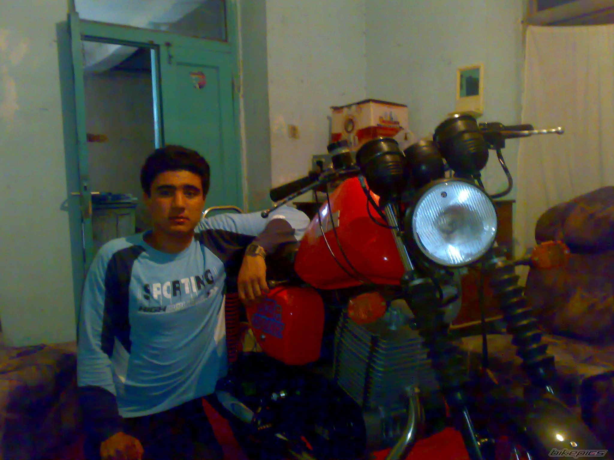 Photo 2414577