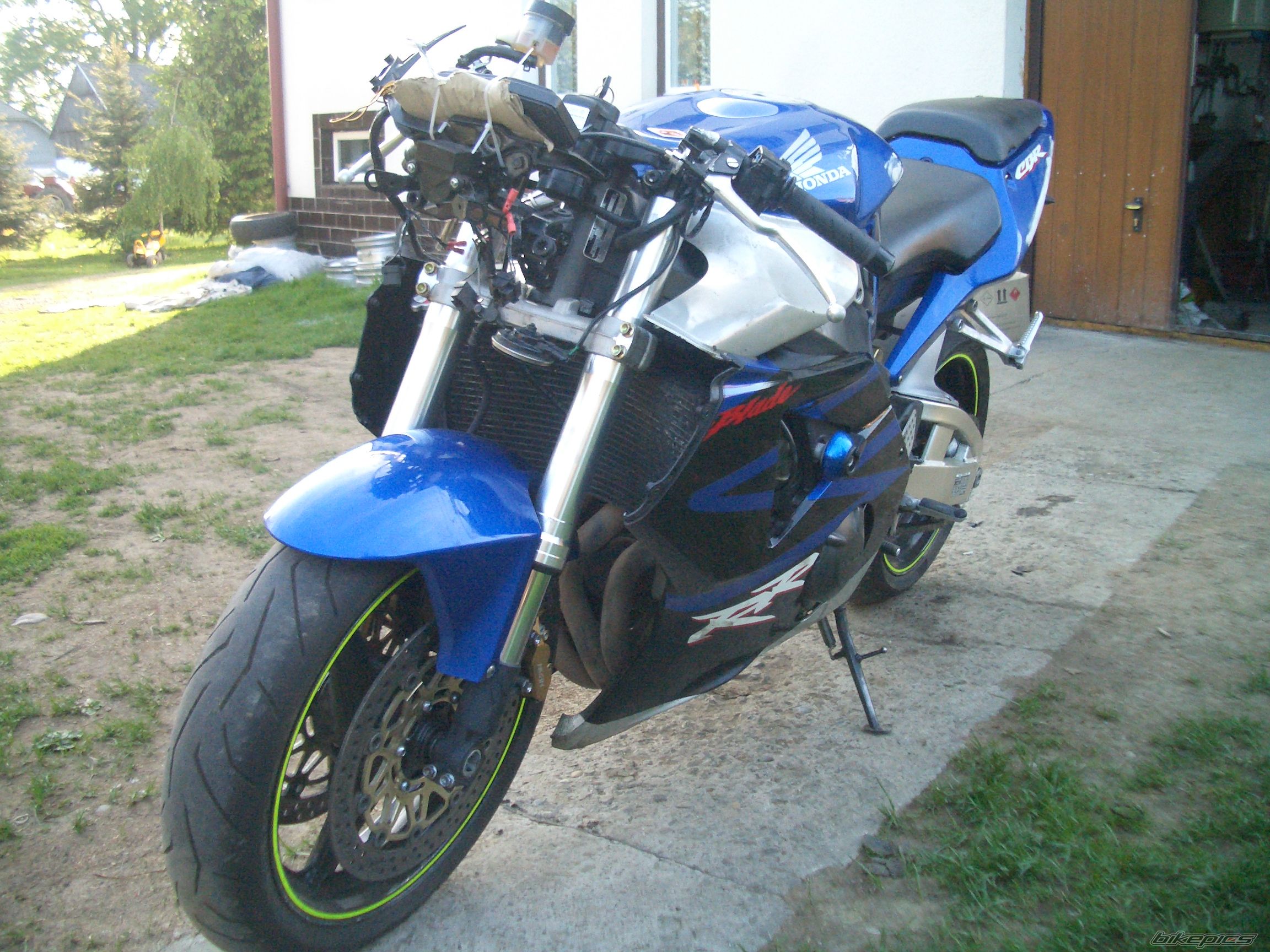 Photo 2415236