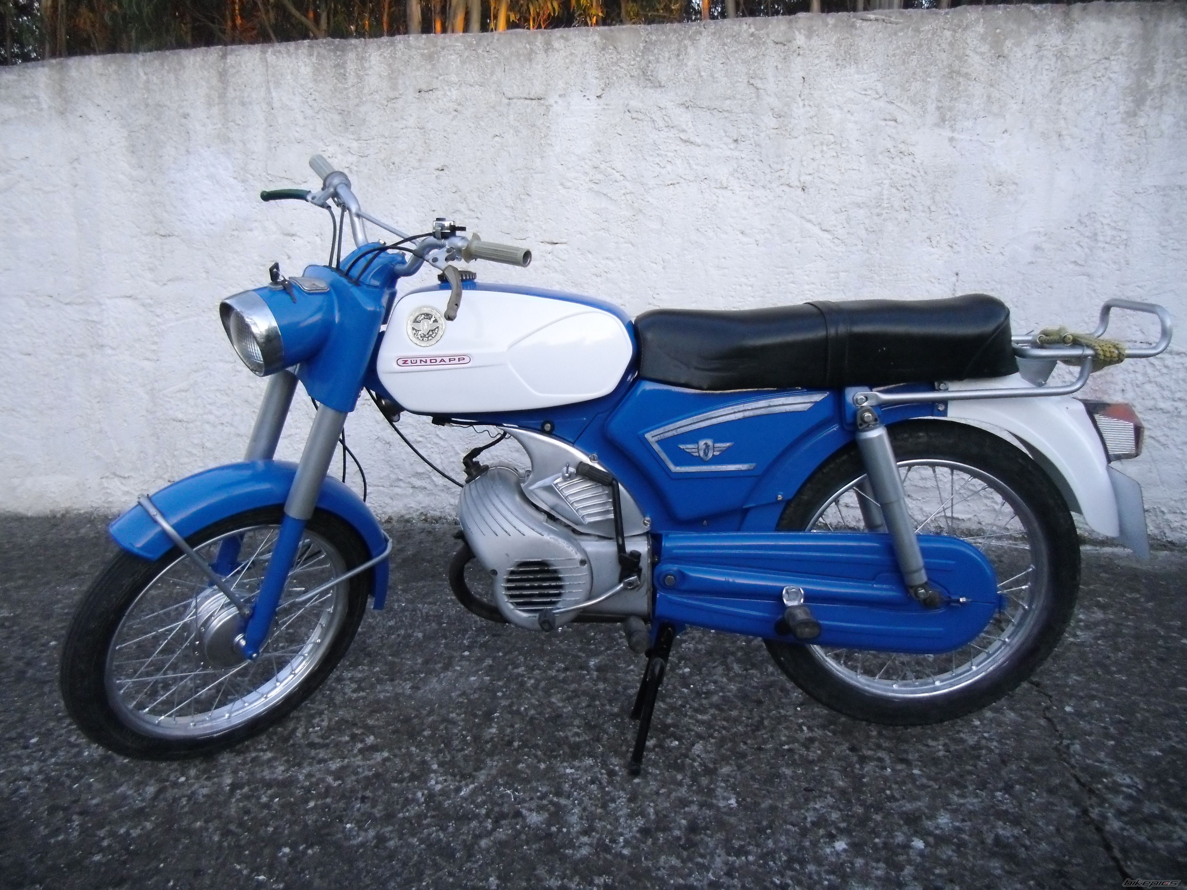 Photo 2415253