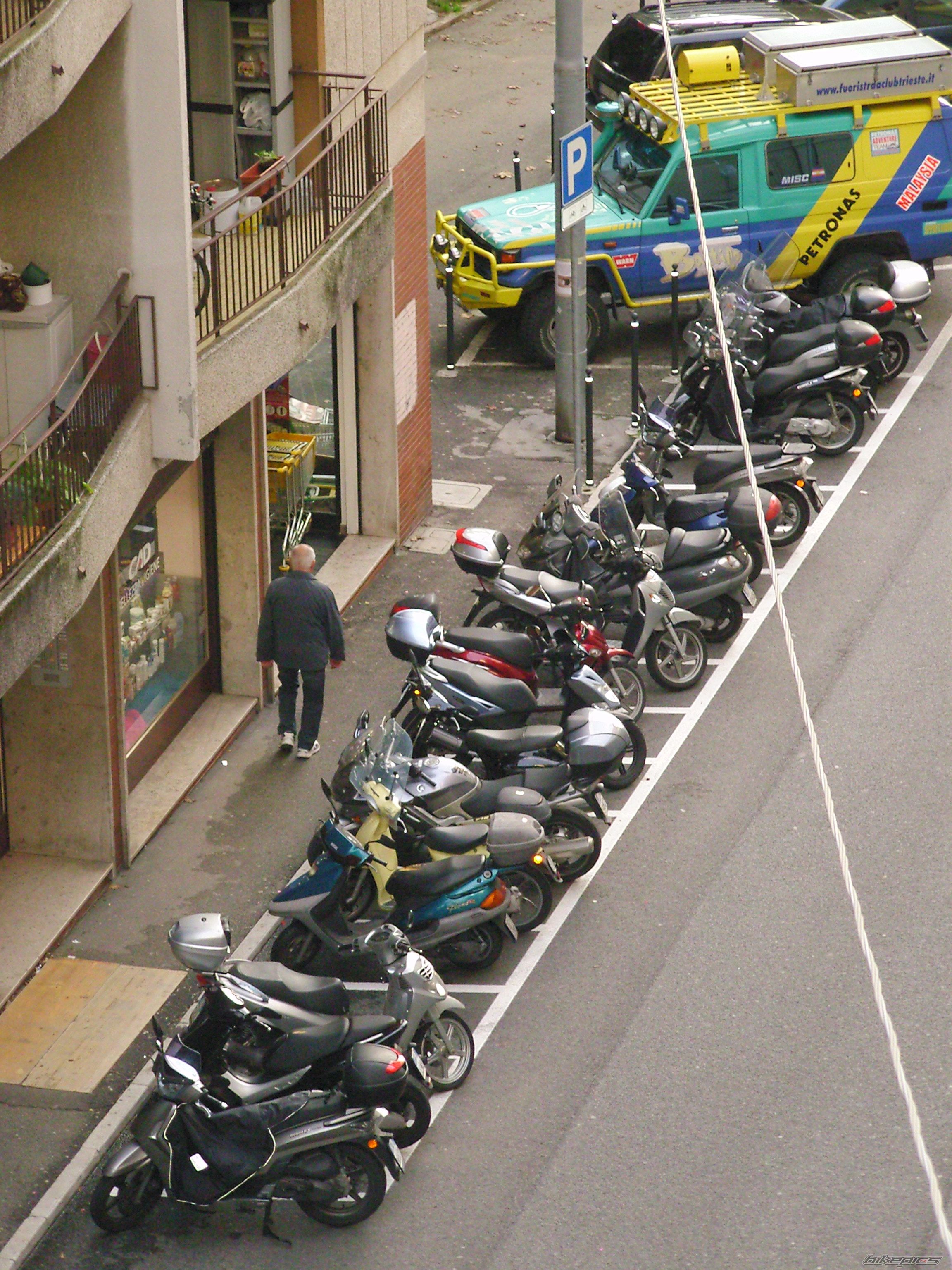 Photo 2415255