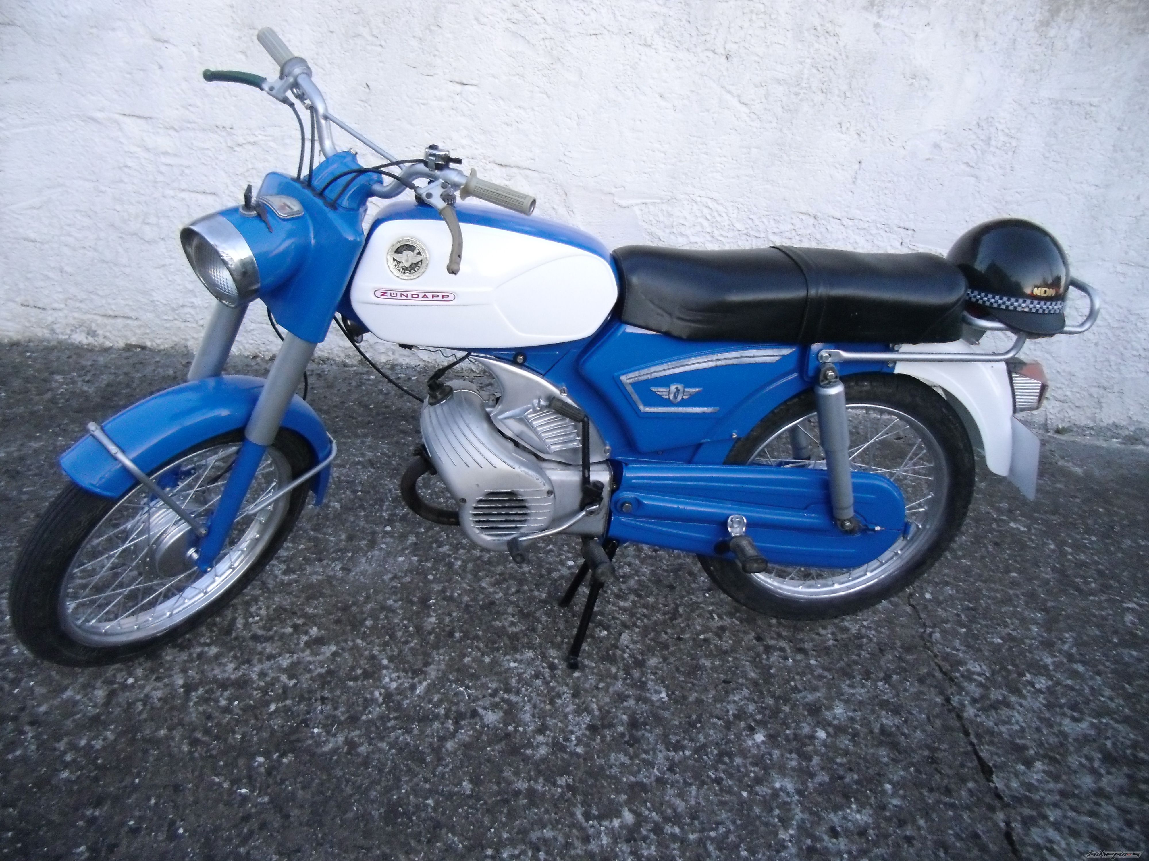 Photo 2415256