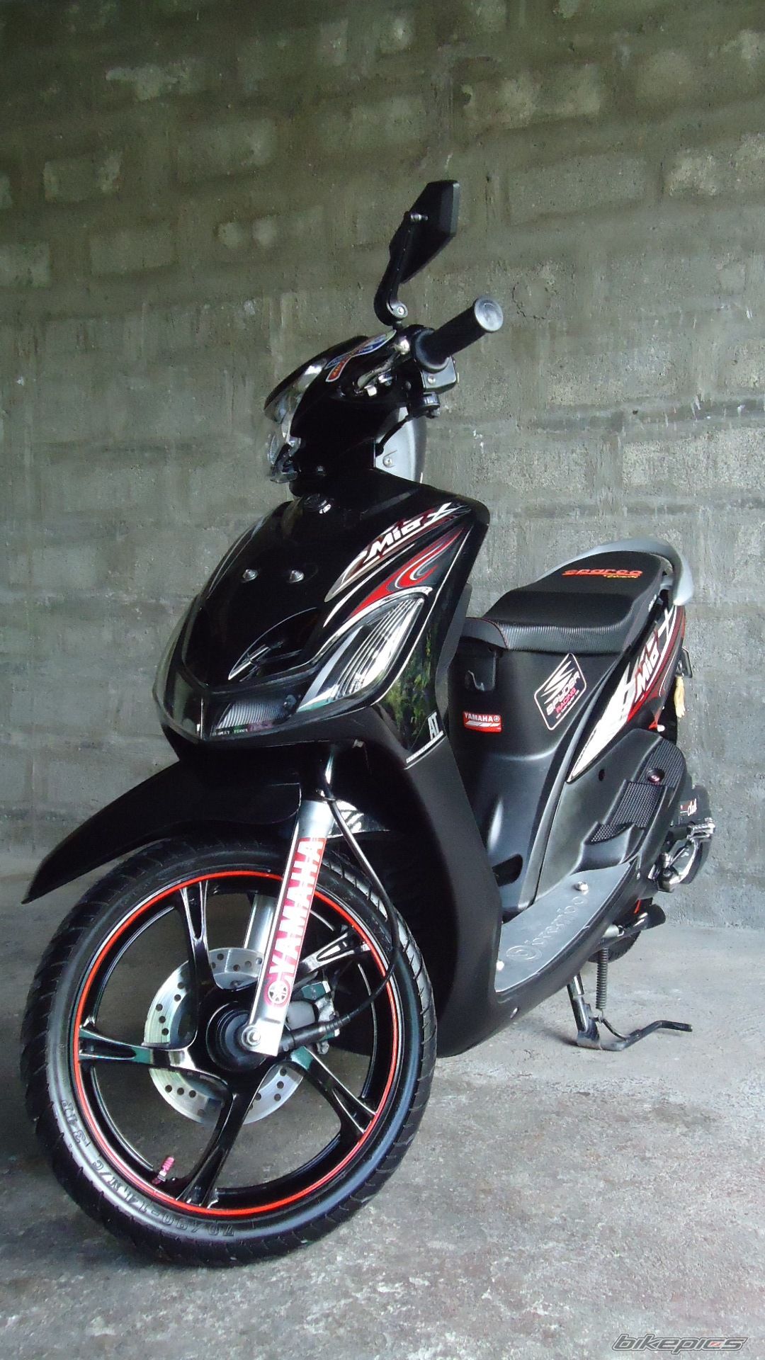 Photo 2415376