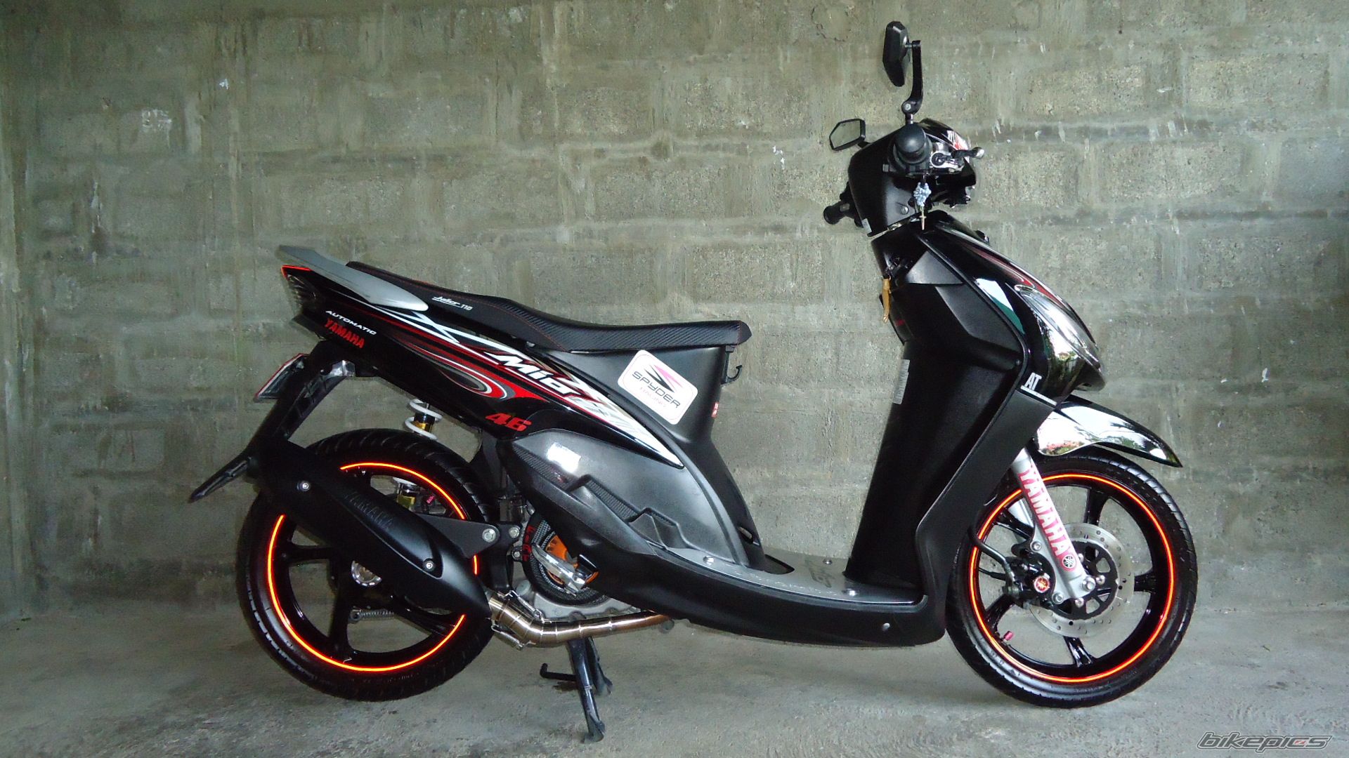 Photo 2415388