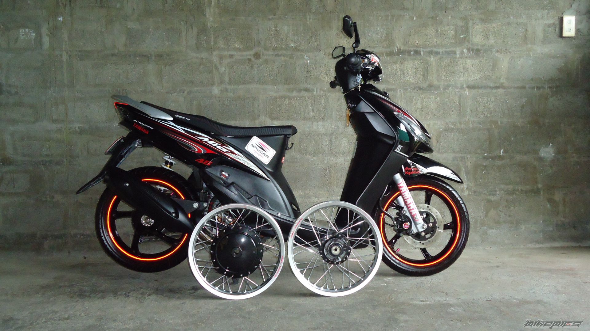 Photo 2415392