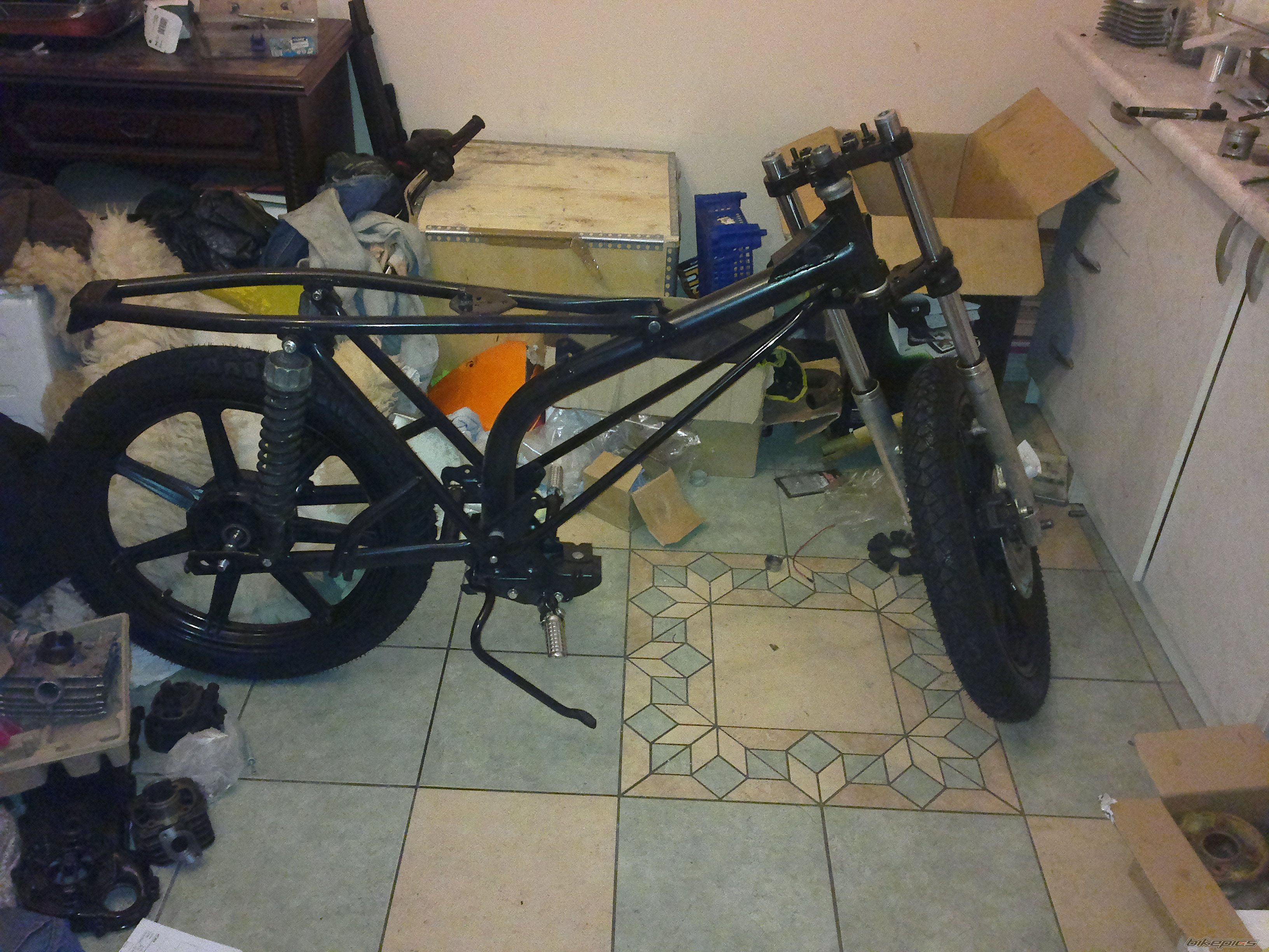 Photo 2415546