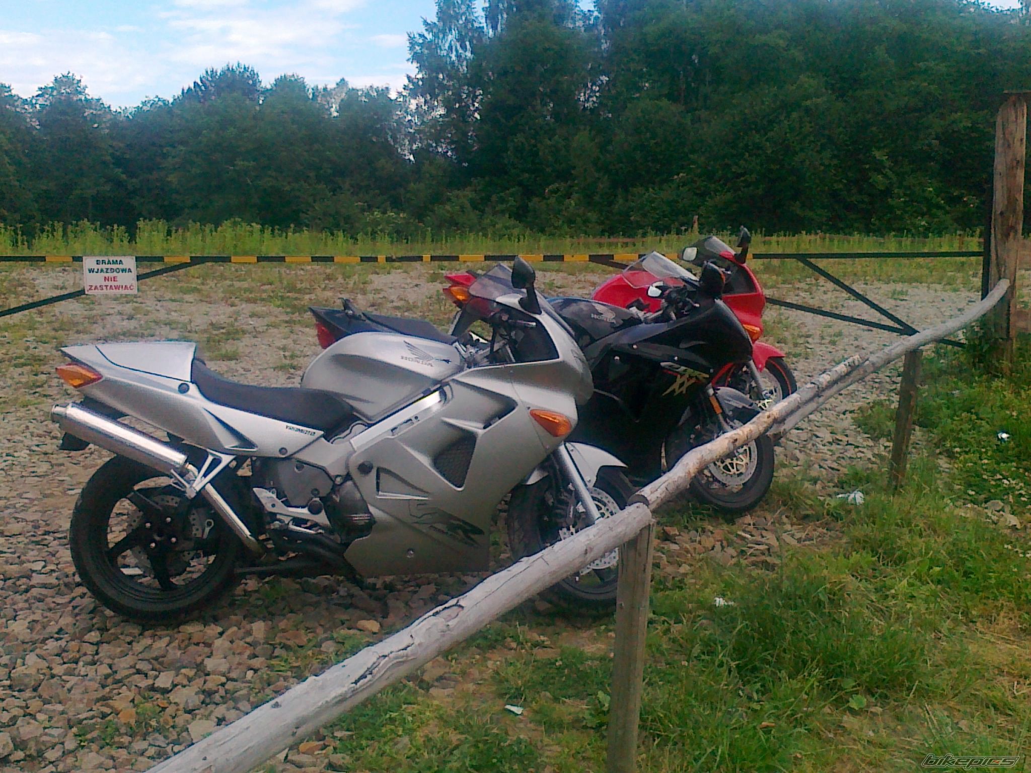 Photo 2415578