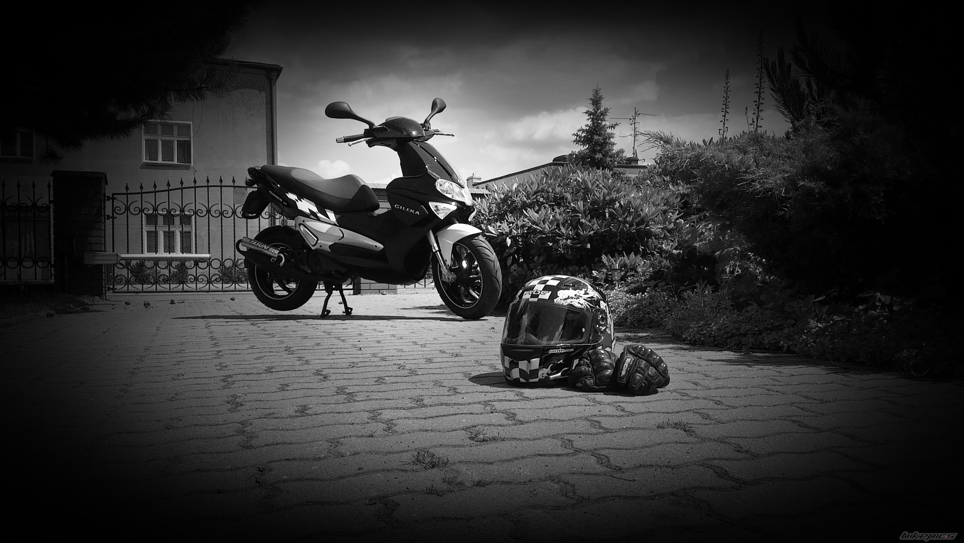 Photo 2415673