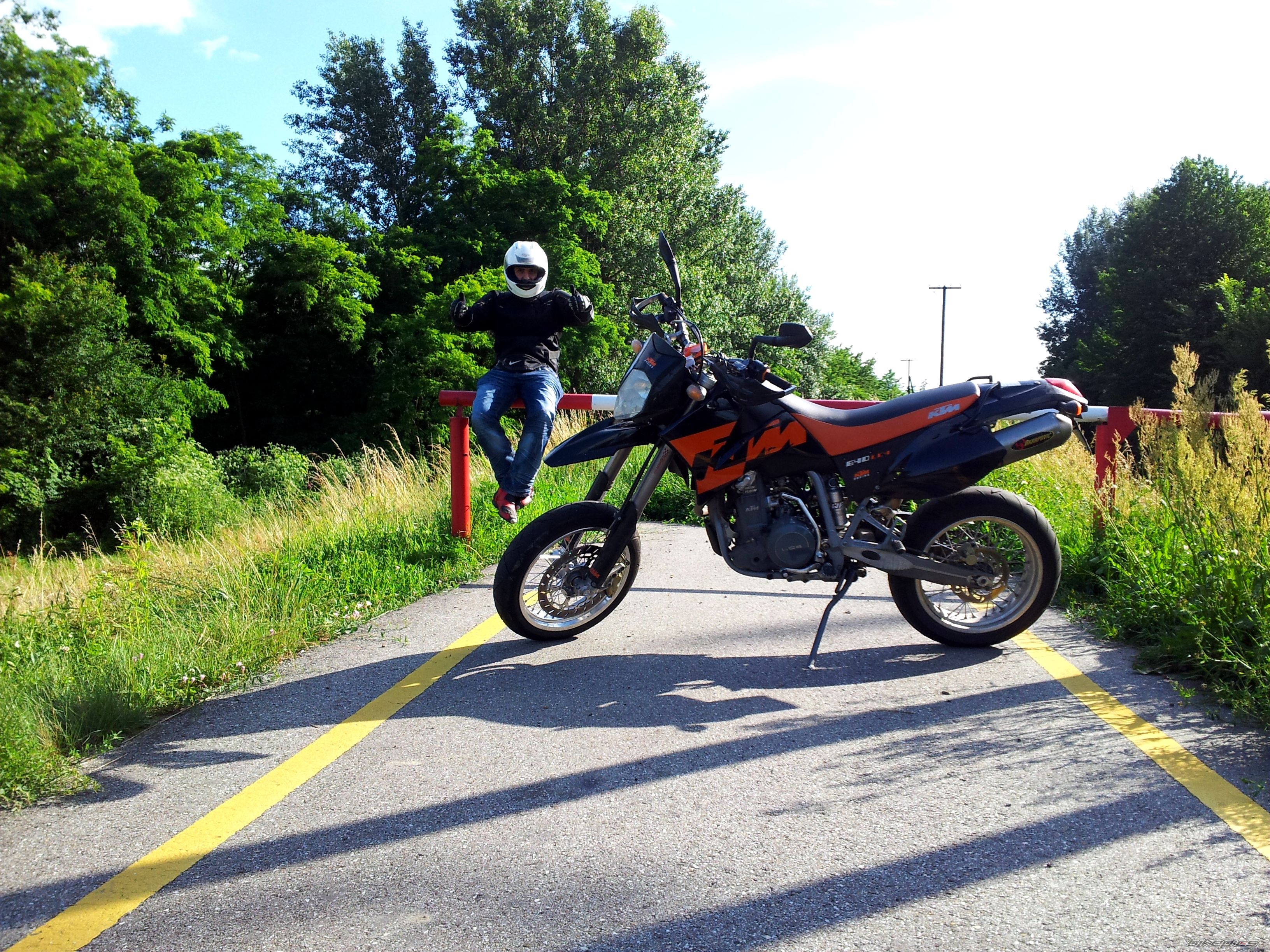 Photo 2415816
