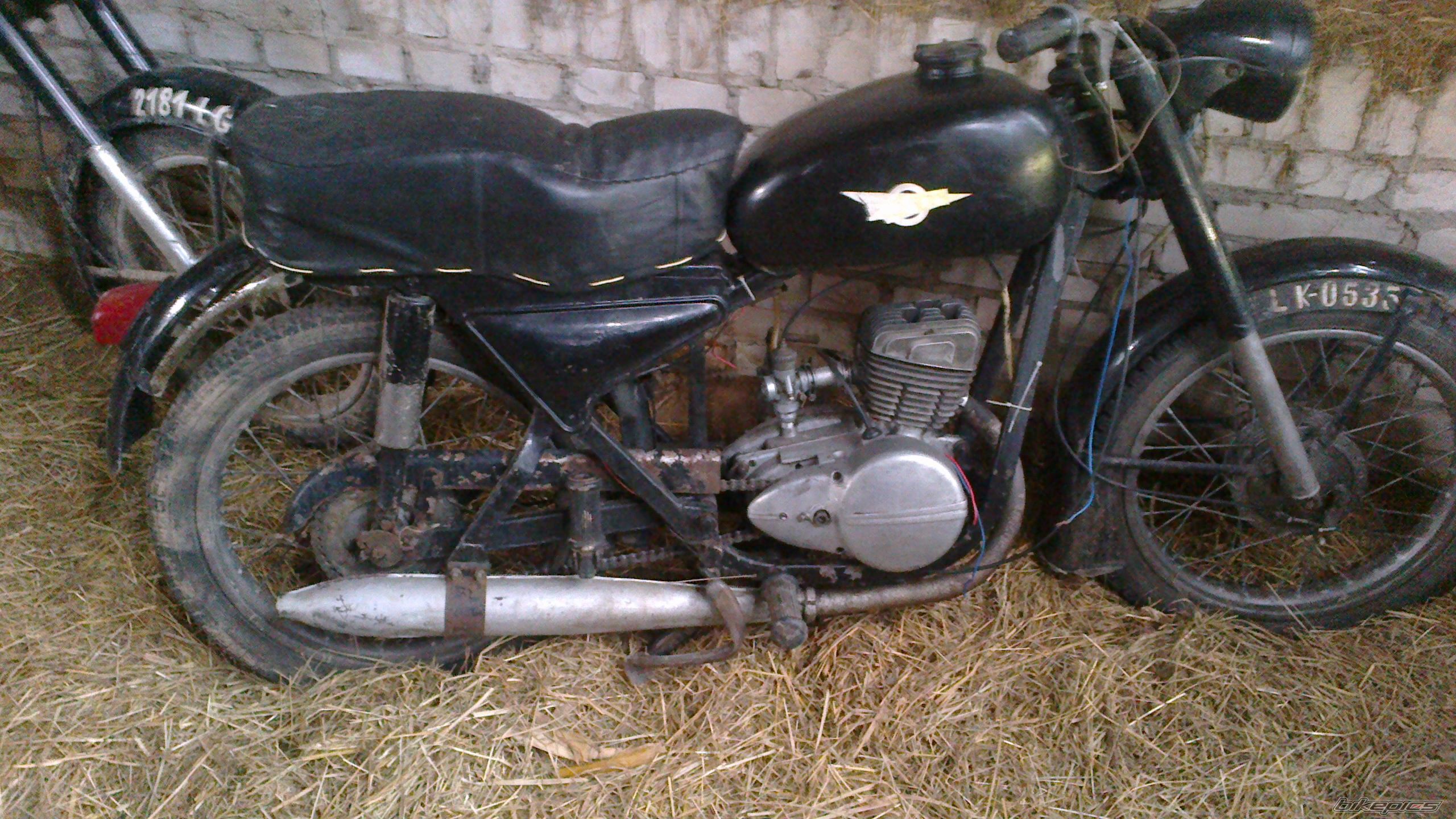 Photo 2415850