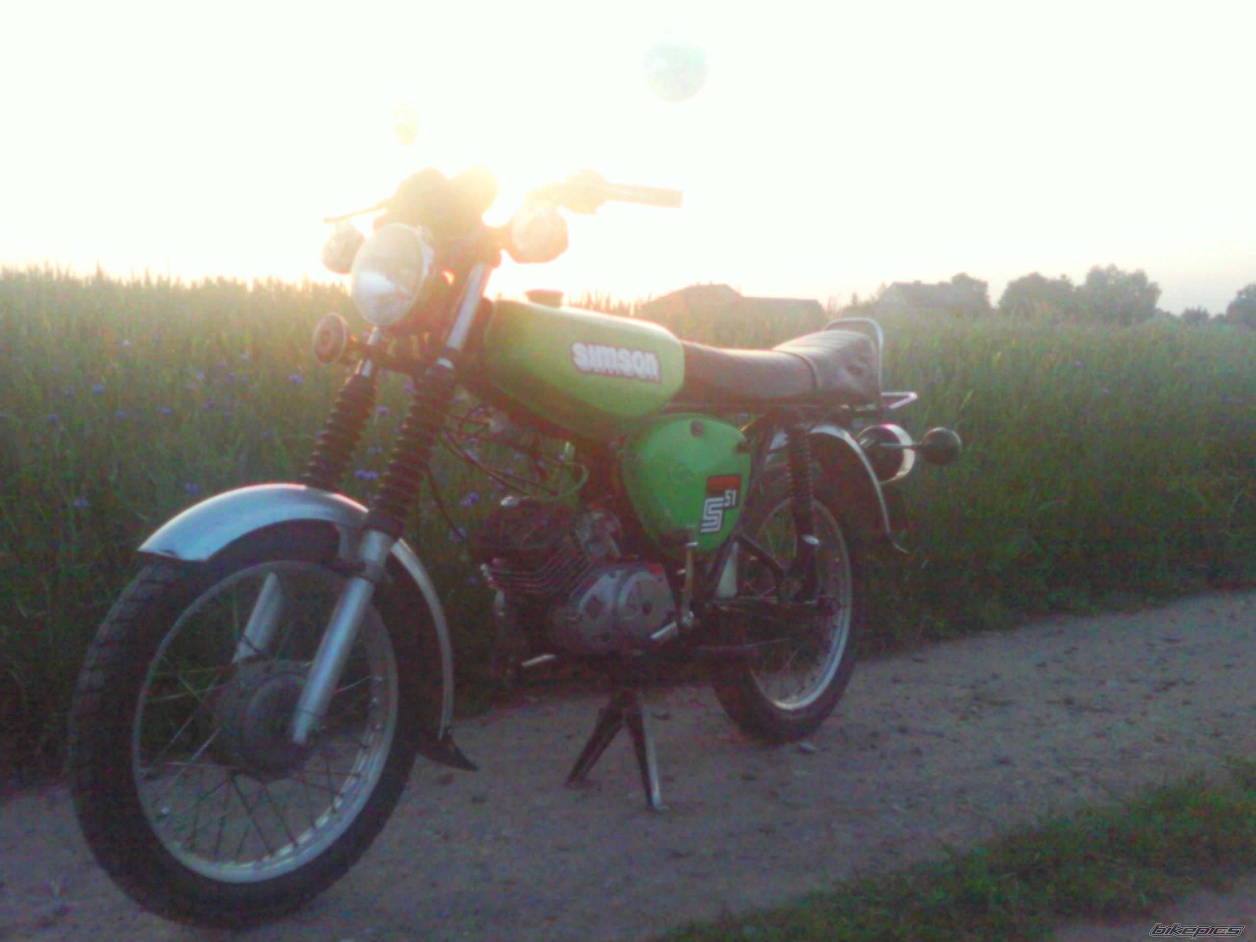 Photo 2415872