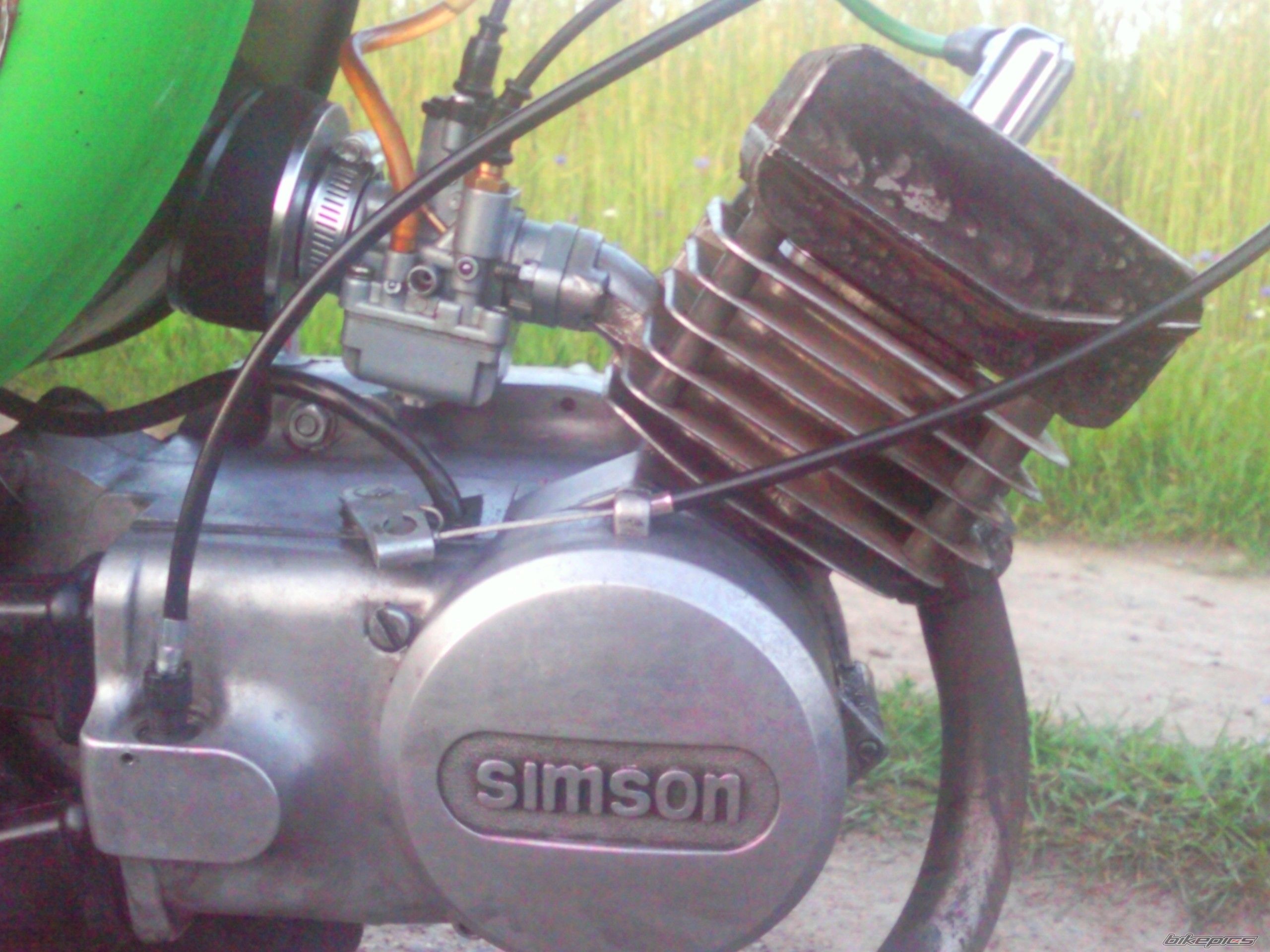 Photo 2415877