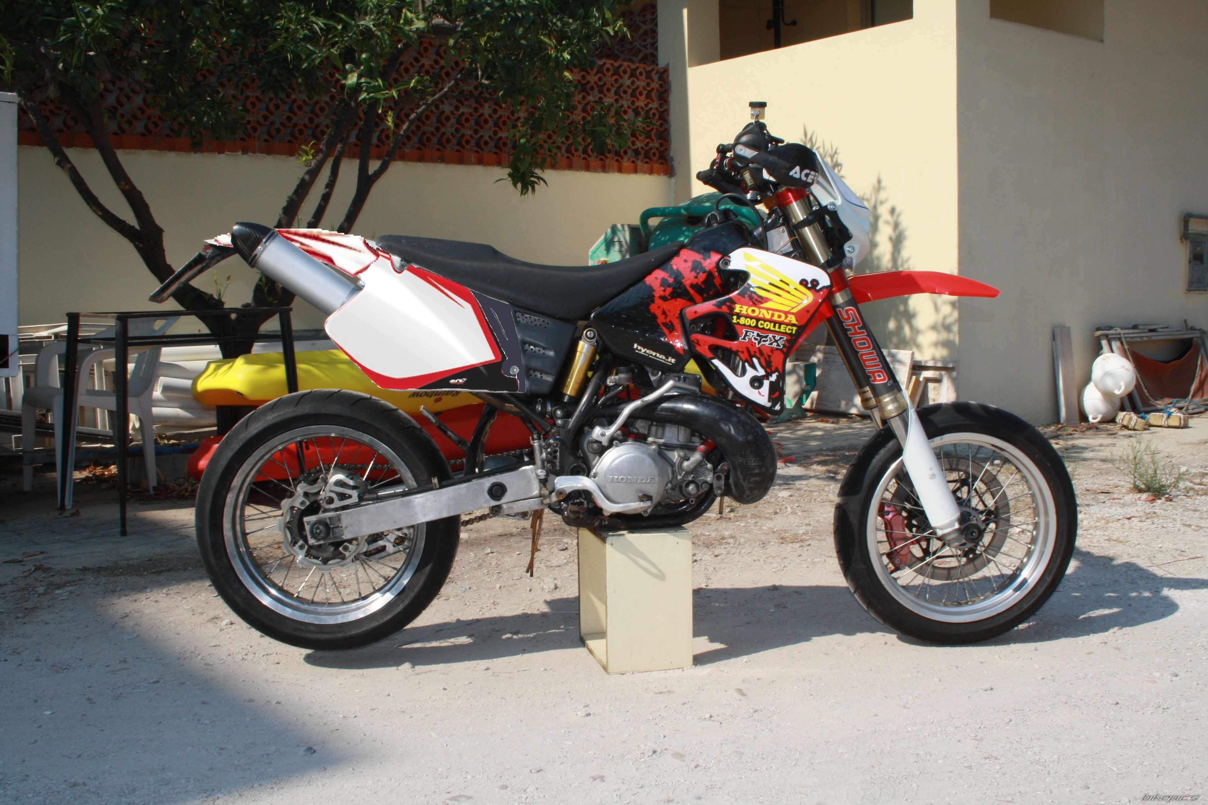 Photo 2415940