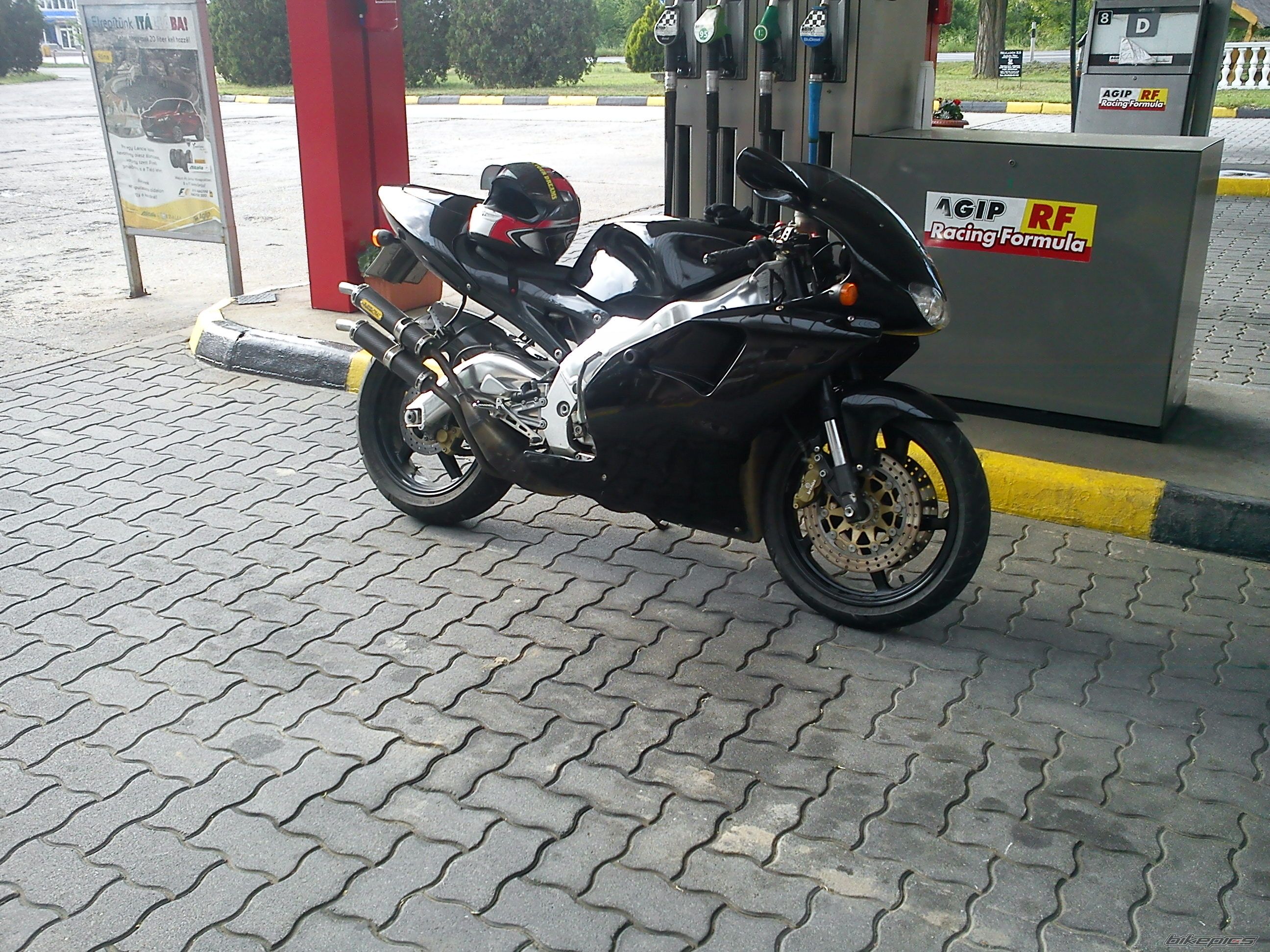 Photo 2415955