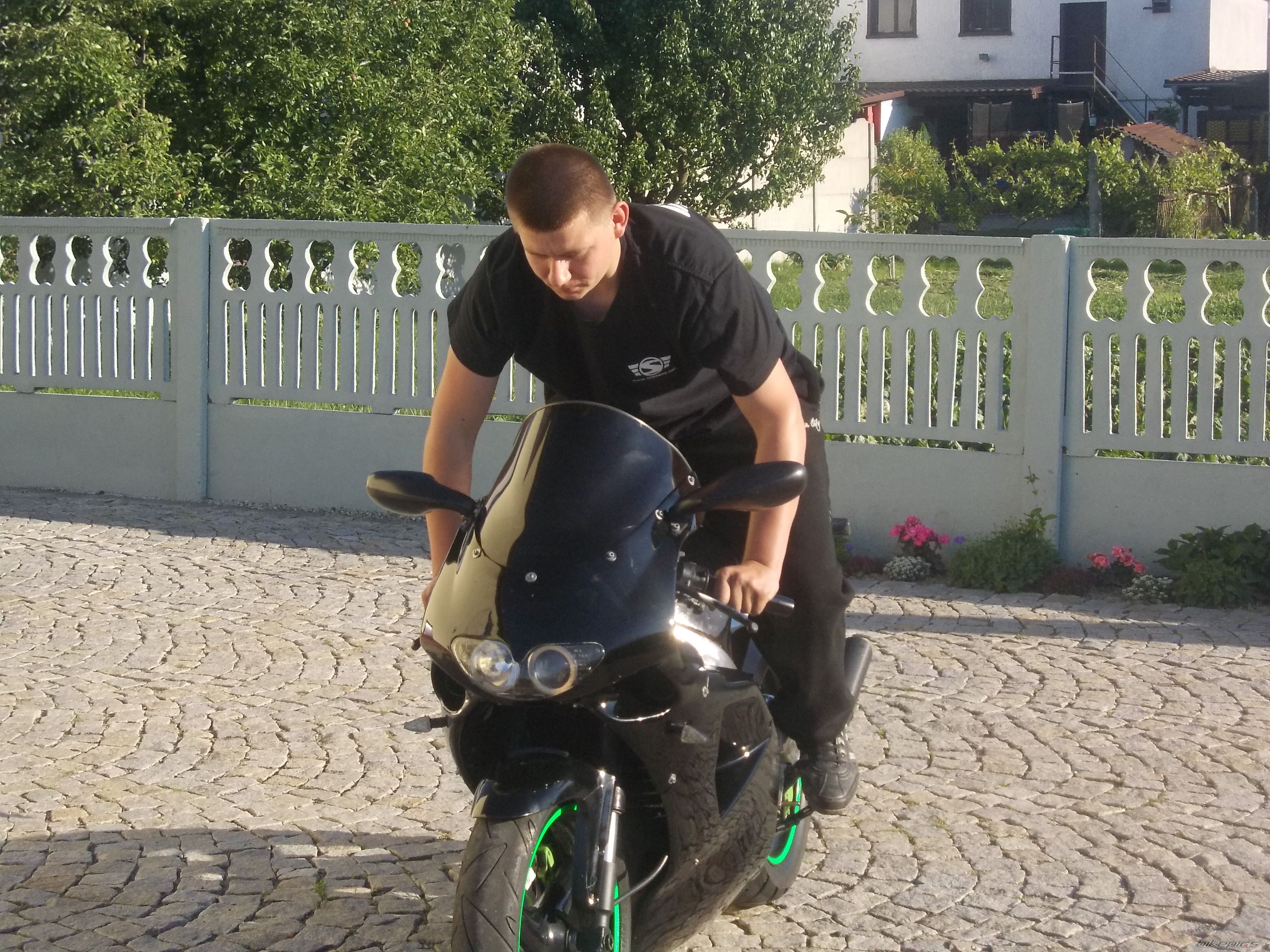 Photo 2416446