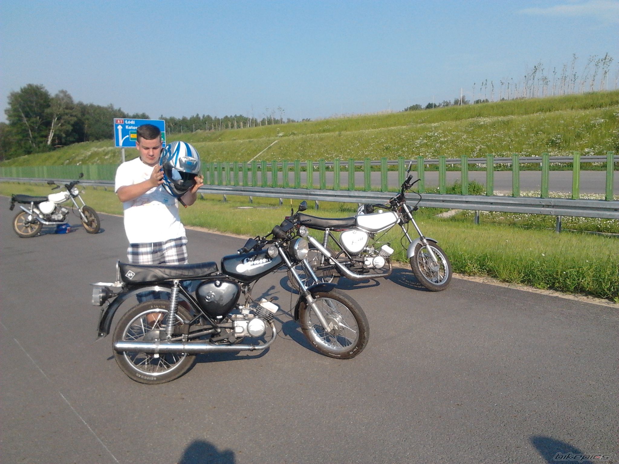 Photo 2416776
