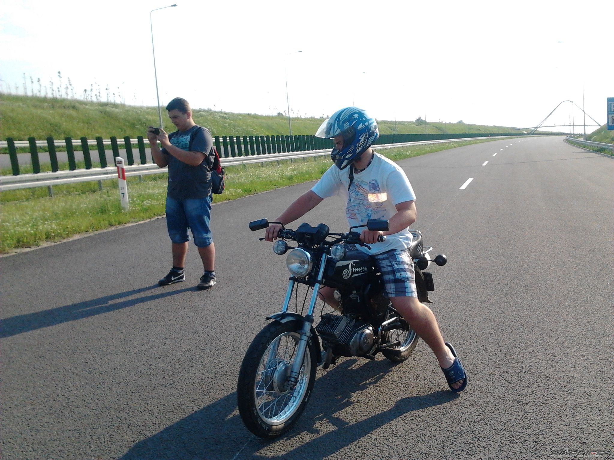Photo 2416777