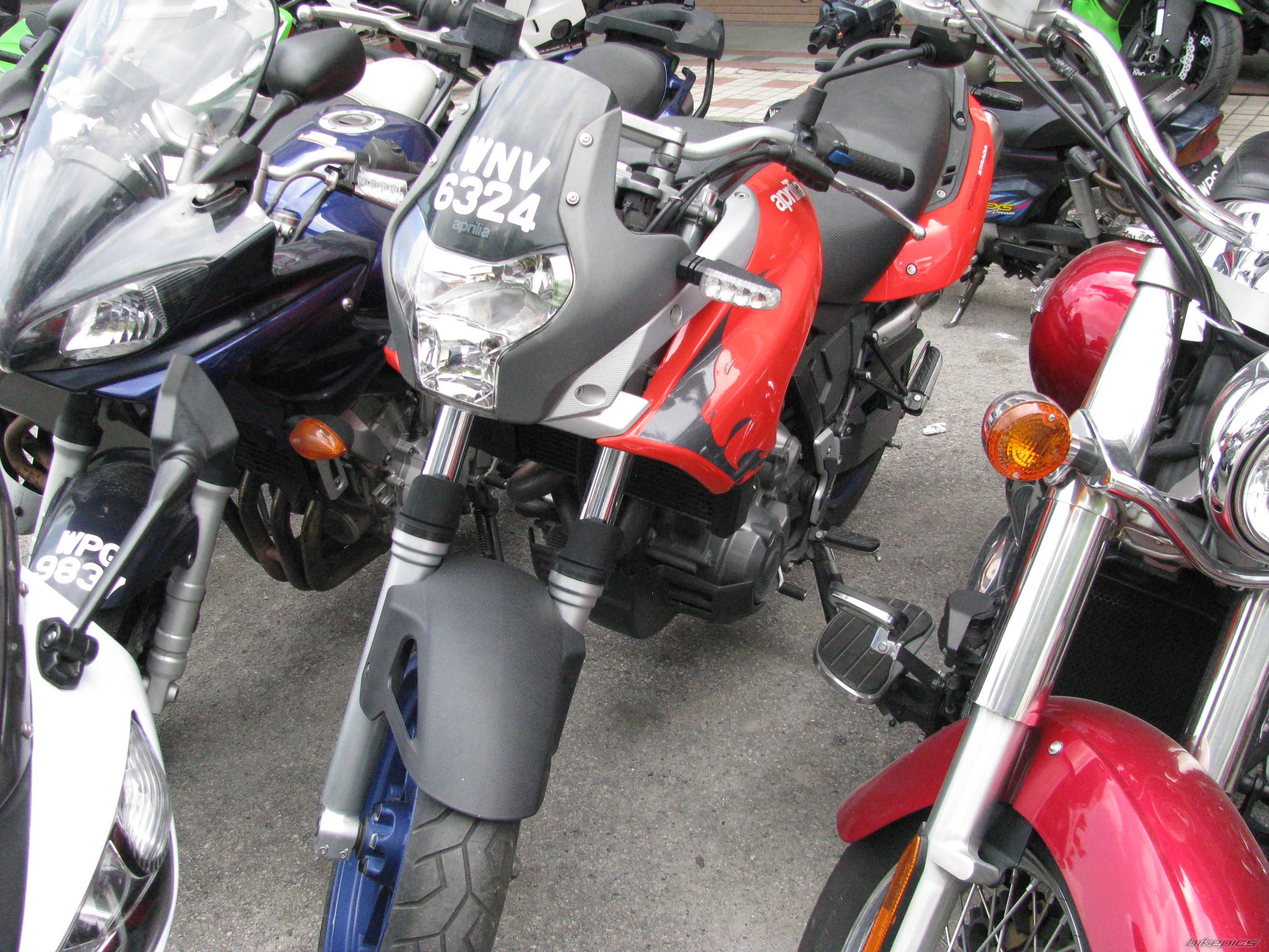 Photo 2417405