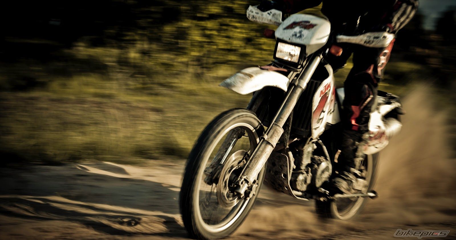 Photo 2417560